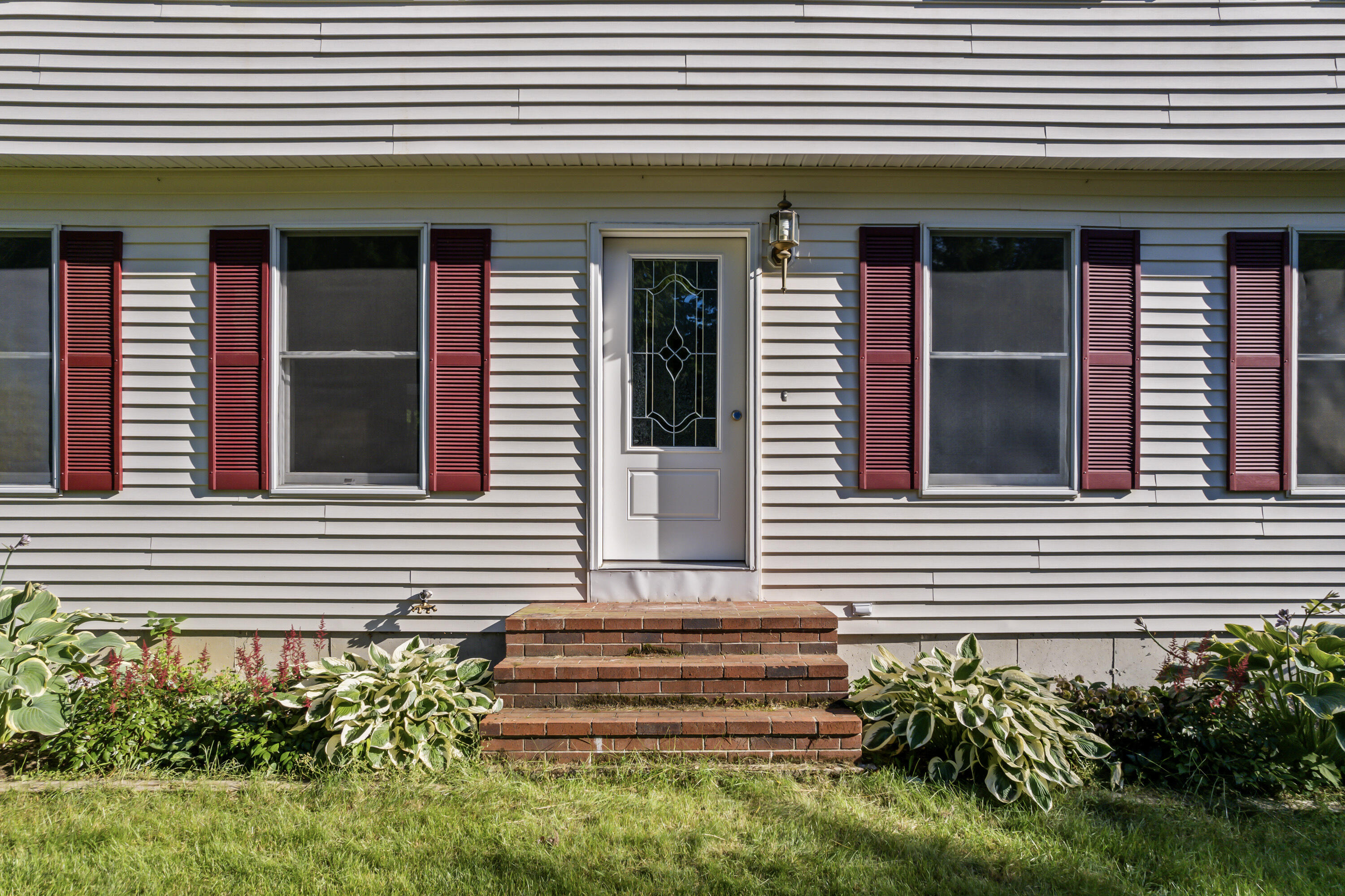 40 Westwind Drive