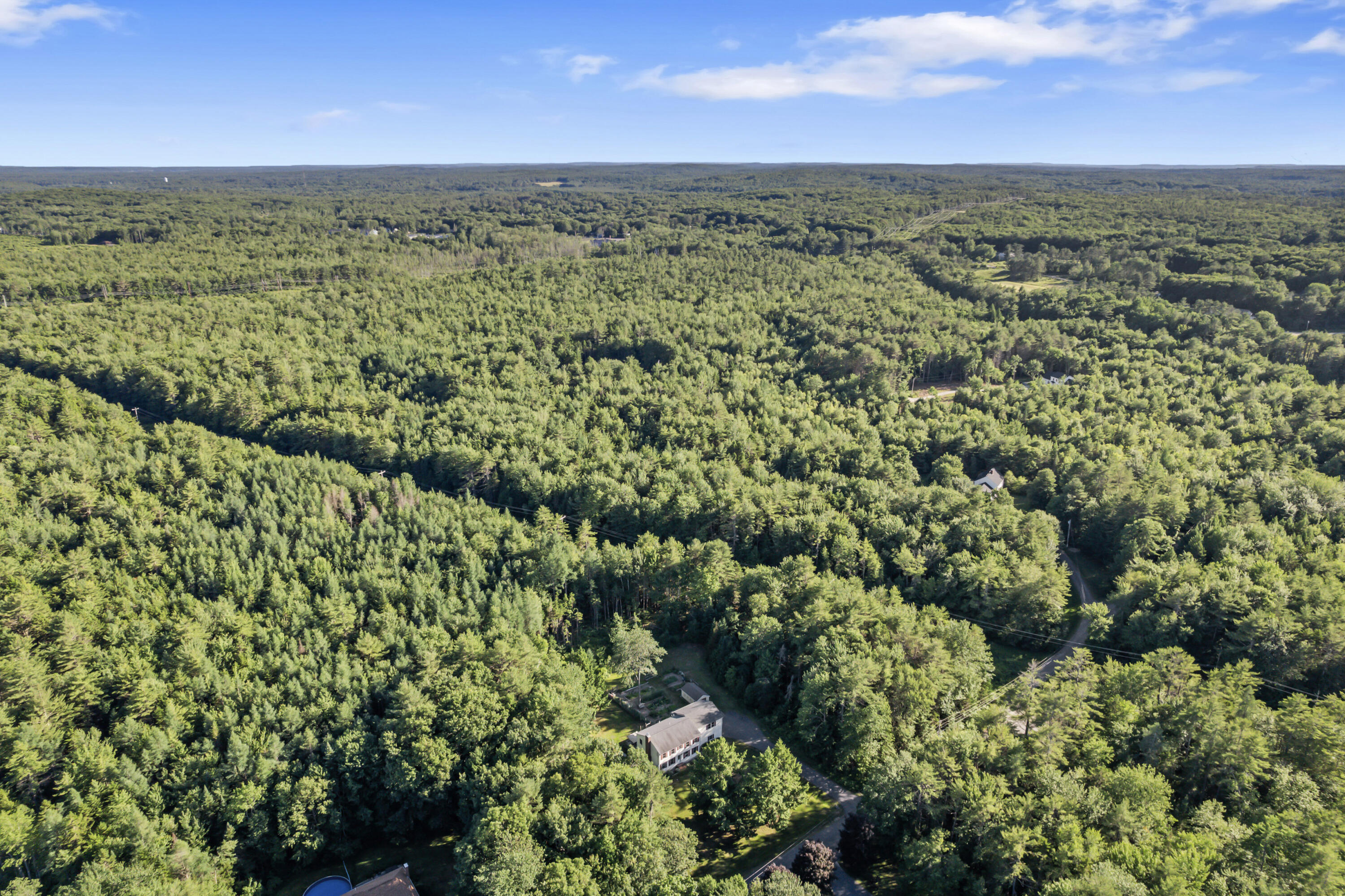 40 Westwind Drive