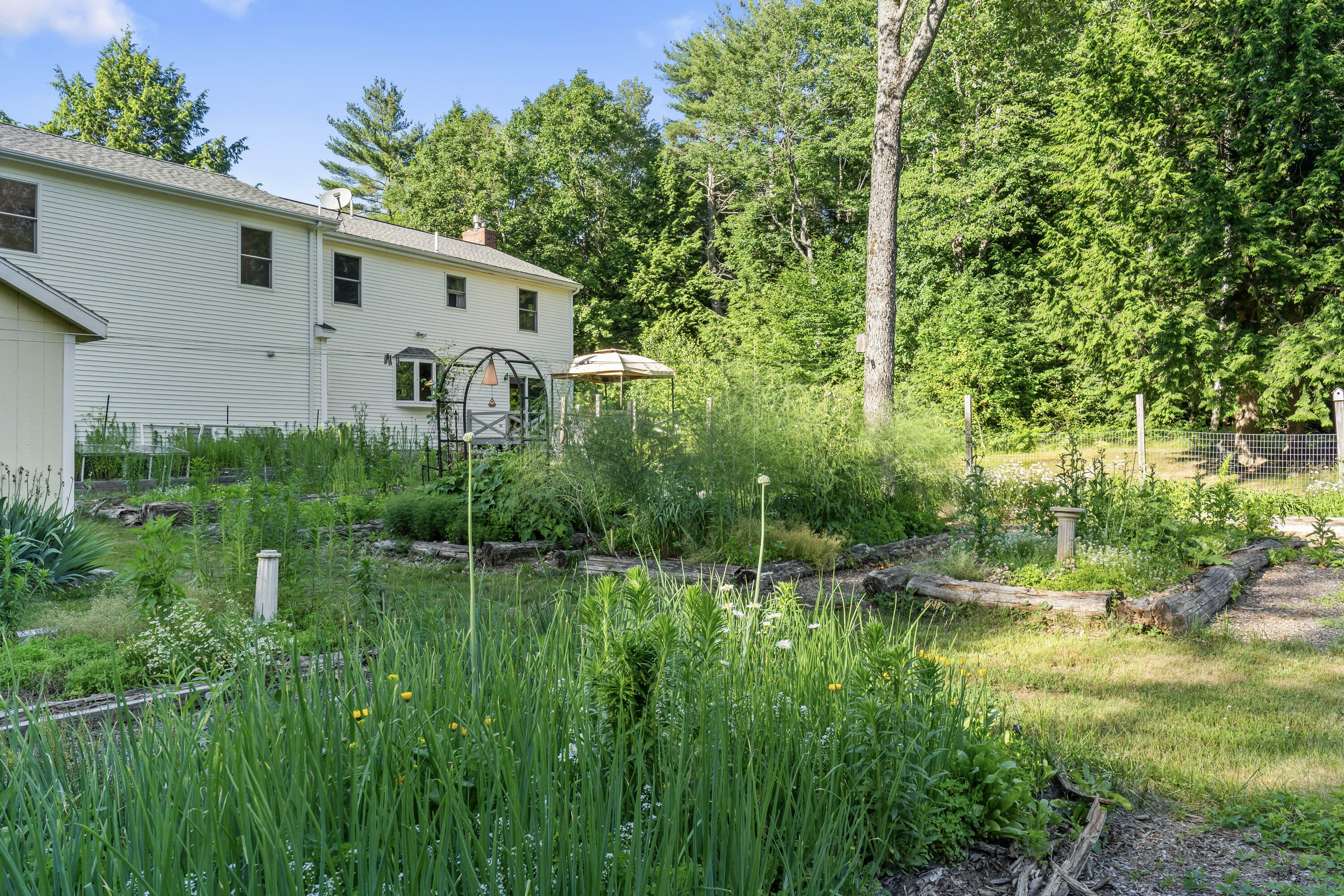 40 Westwind Drive