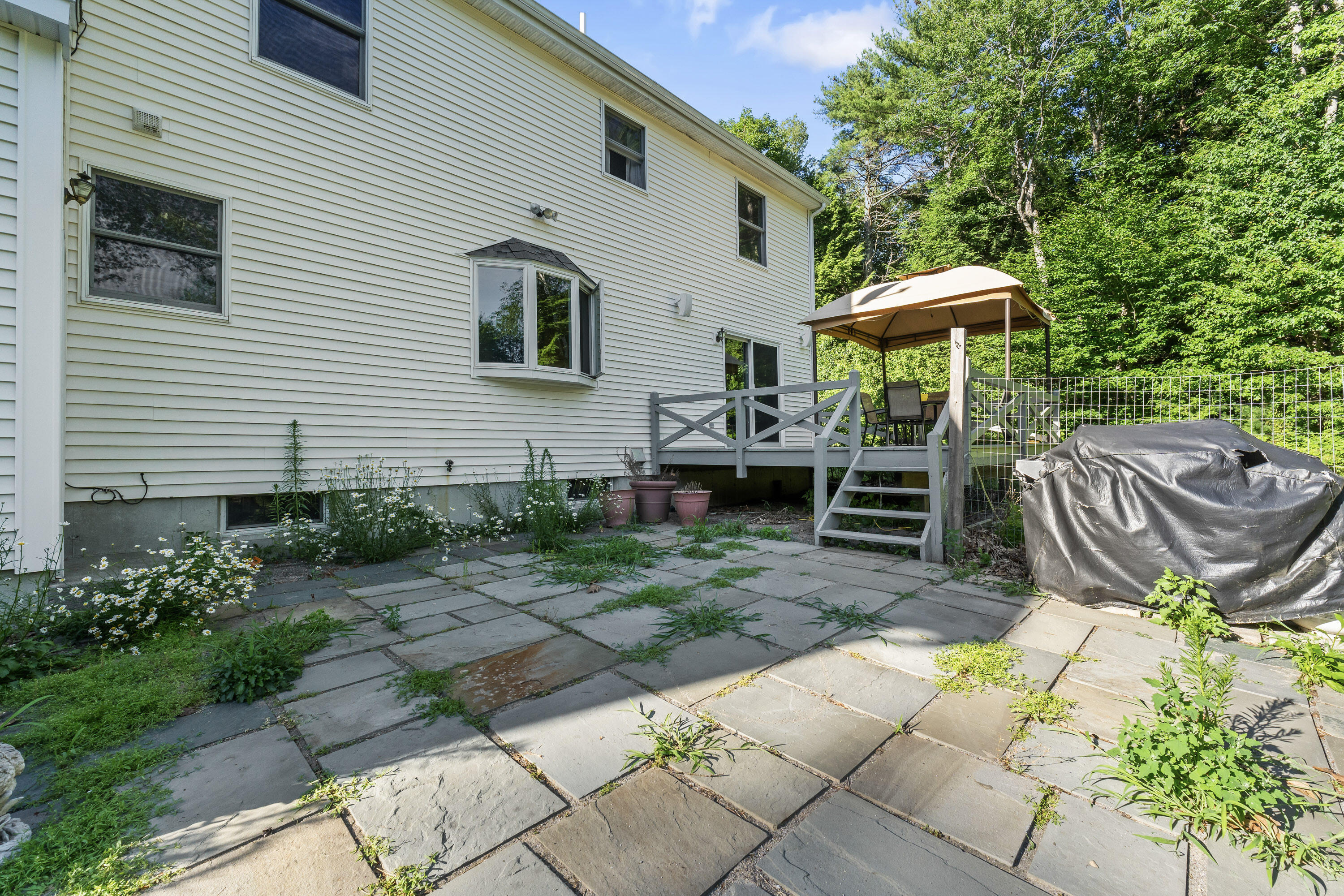40 Westwind Drive