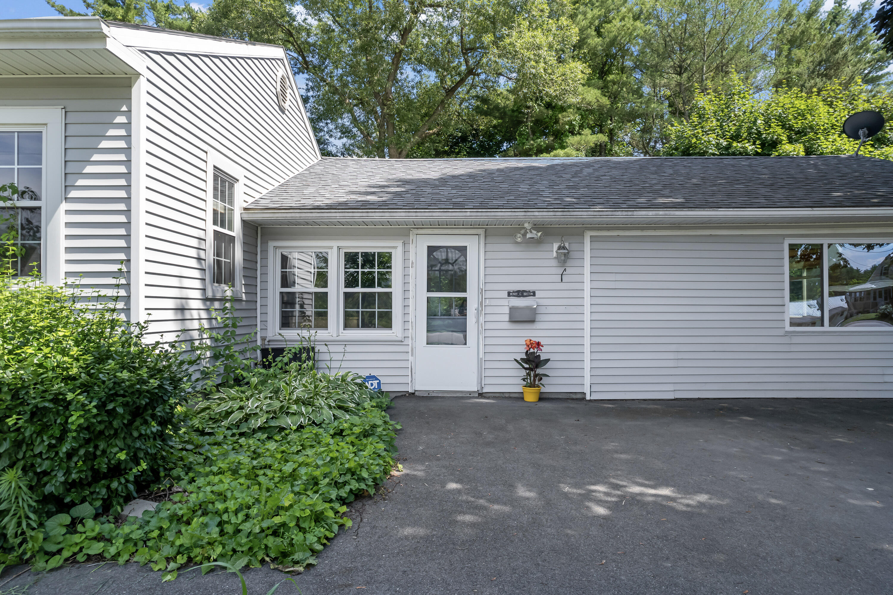 1 Glen Street