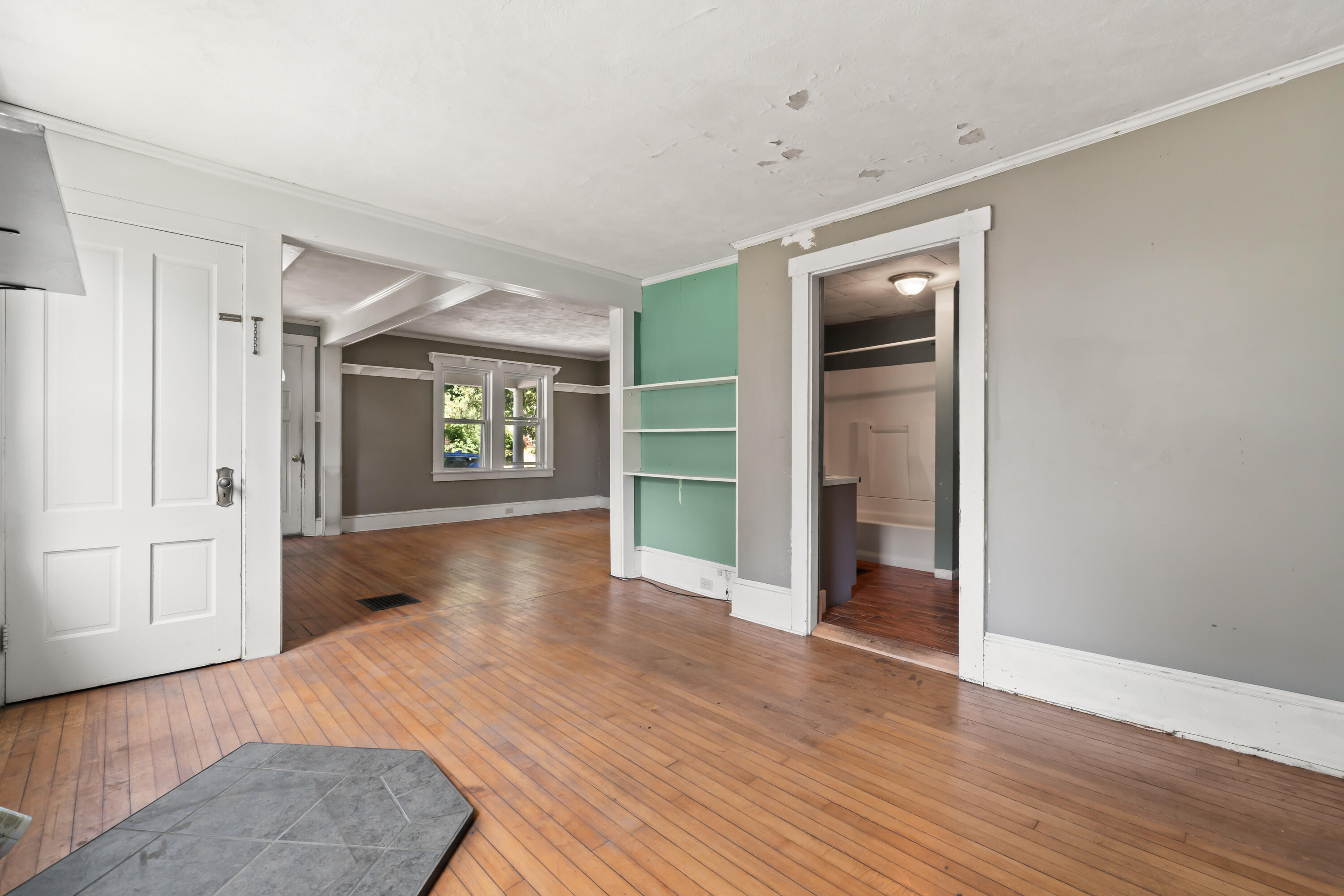 5 Drew Street