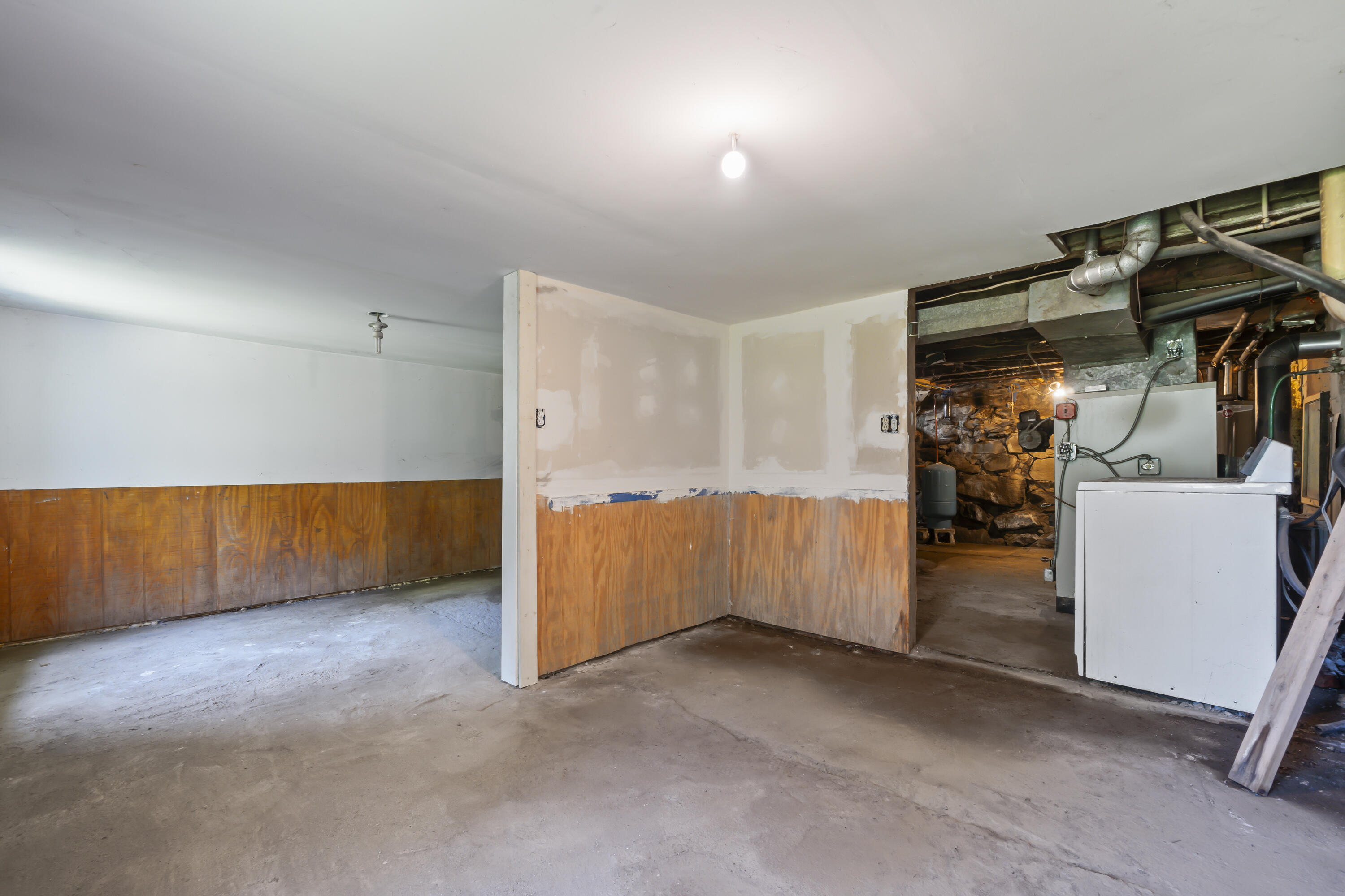 27 N Wayne Road