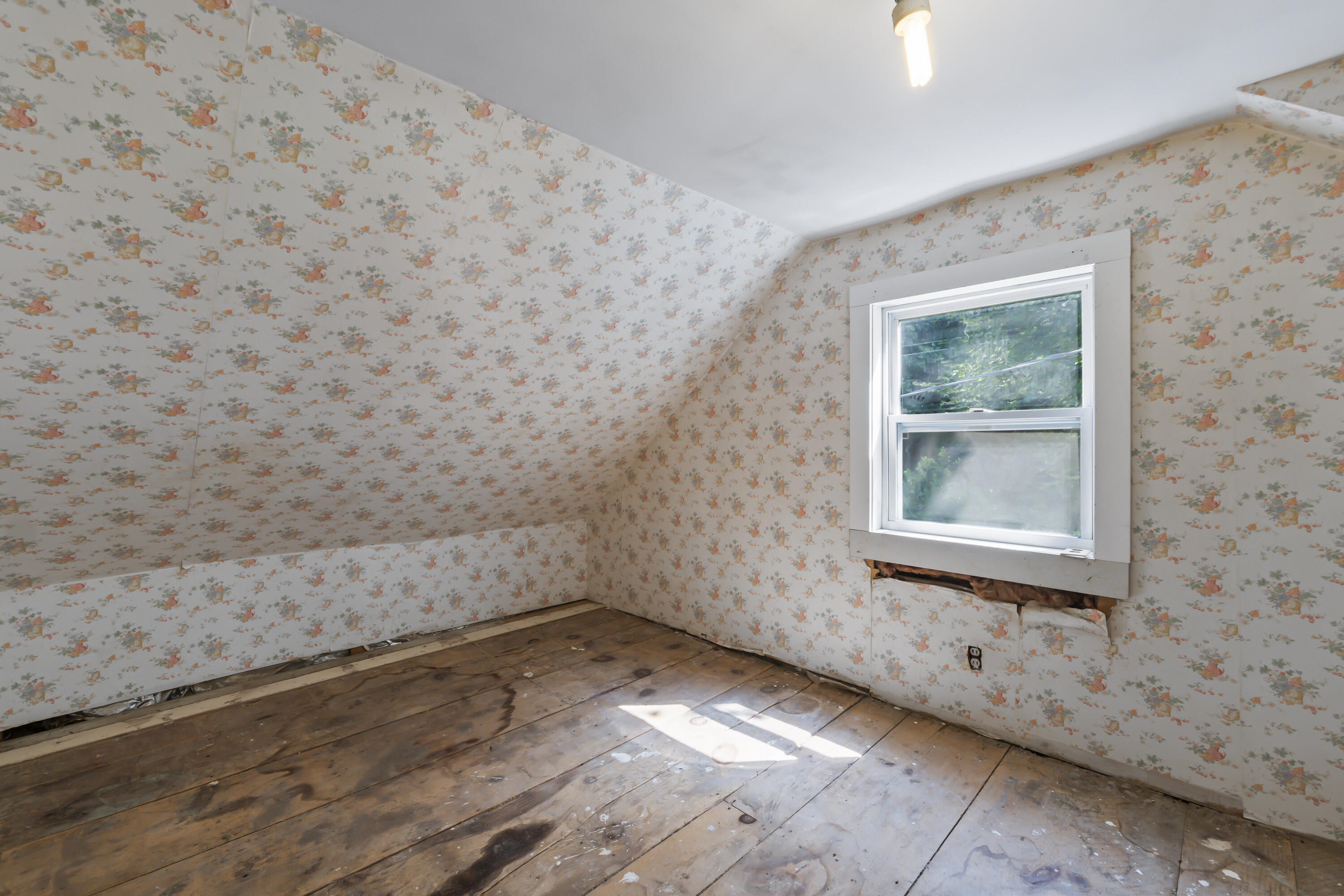 27 N Wayne Road