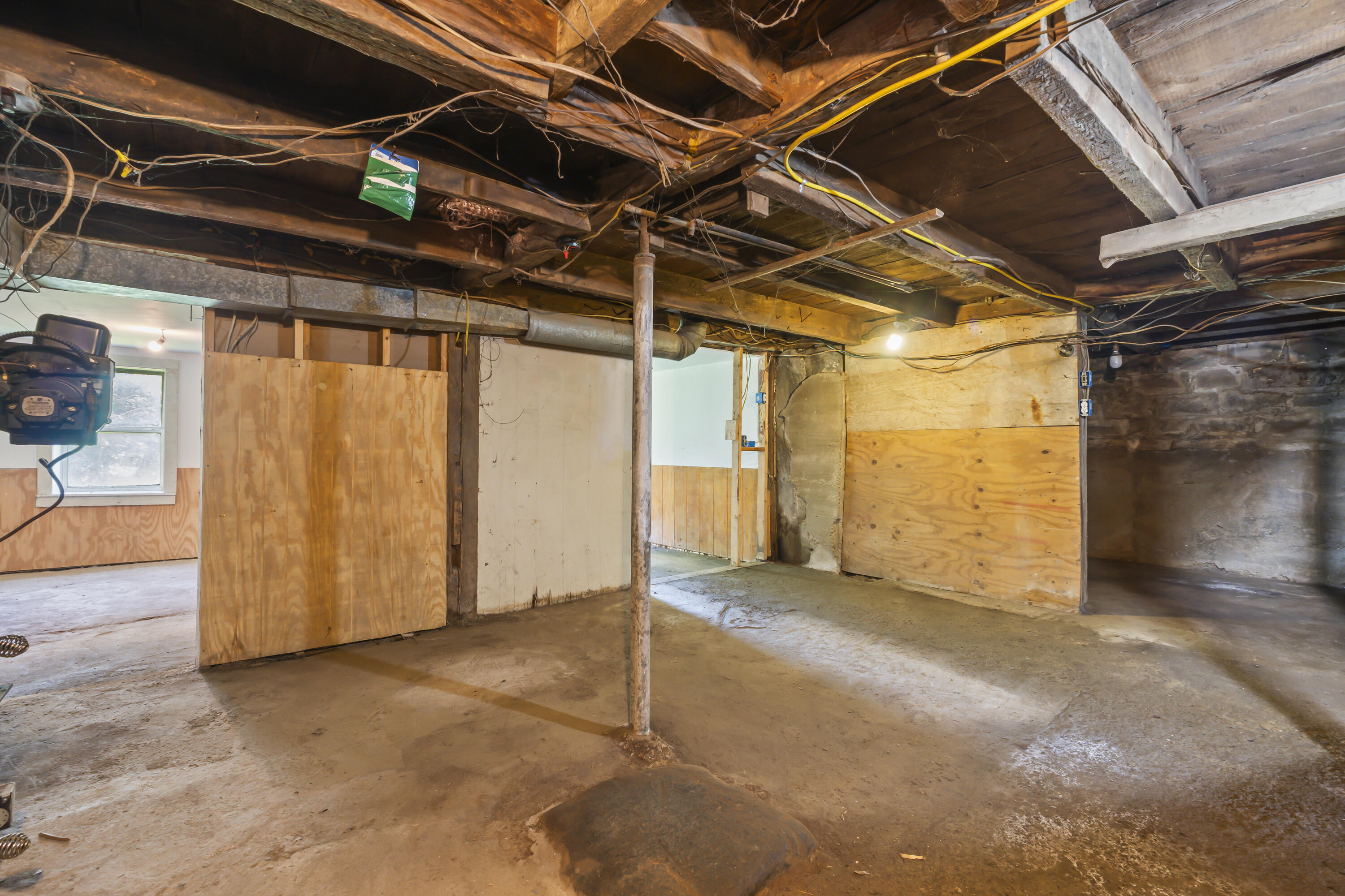 27 N Wayne Road