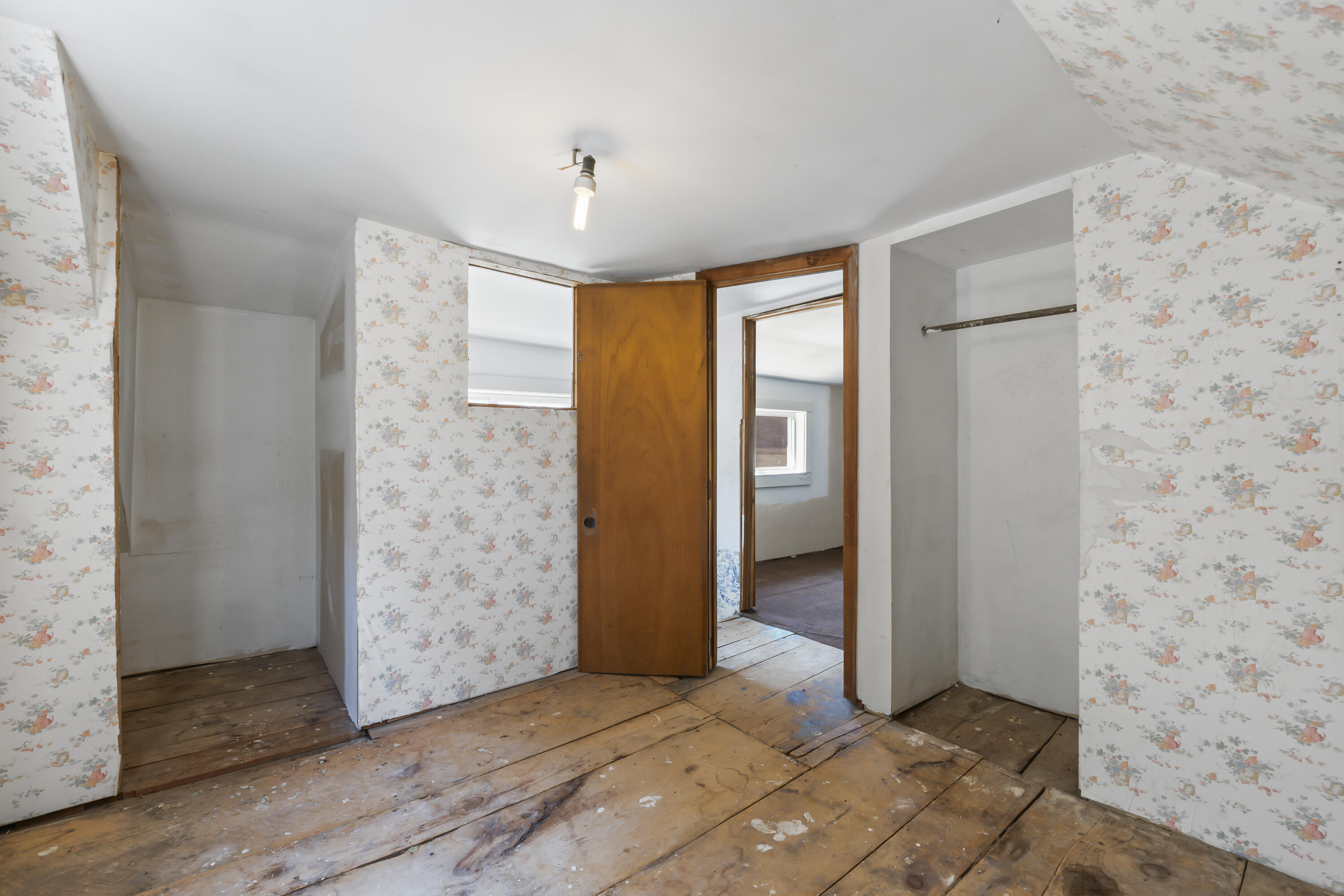 27 N Wayne Road