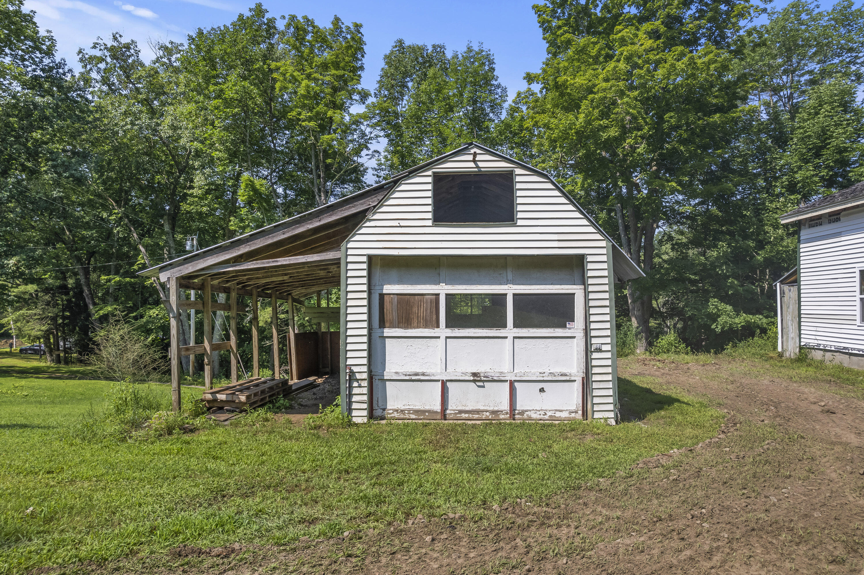 27 N Wayne Road