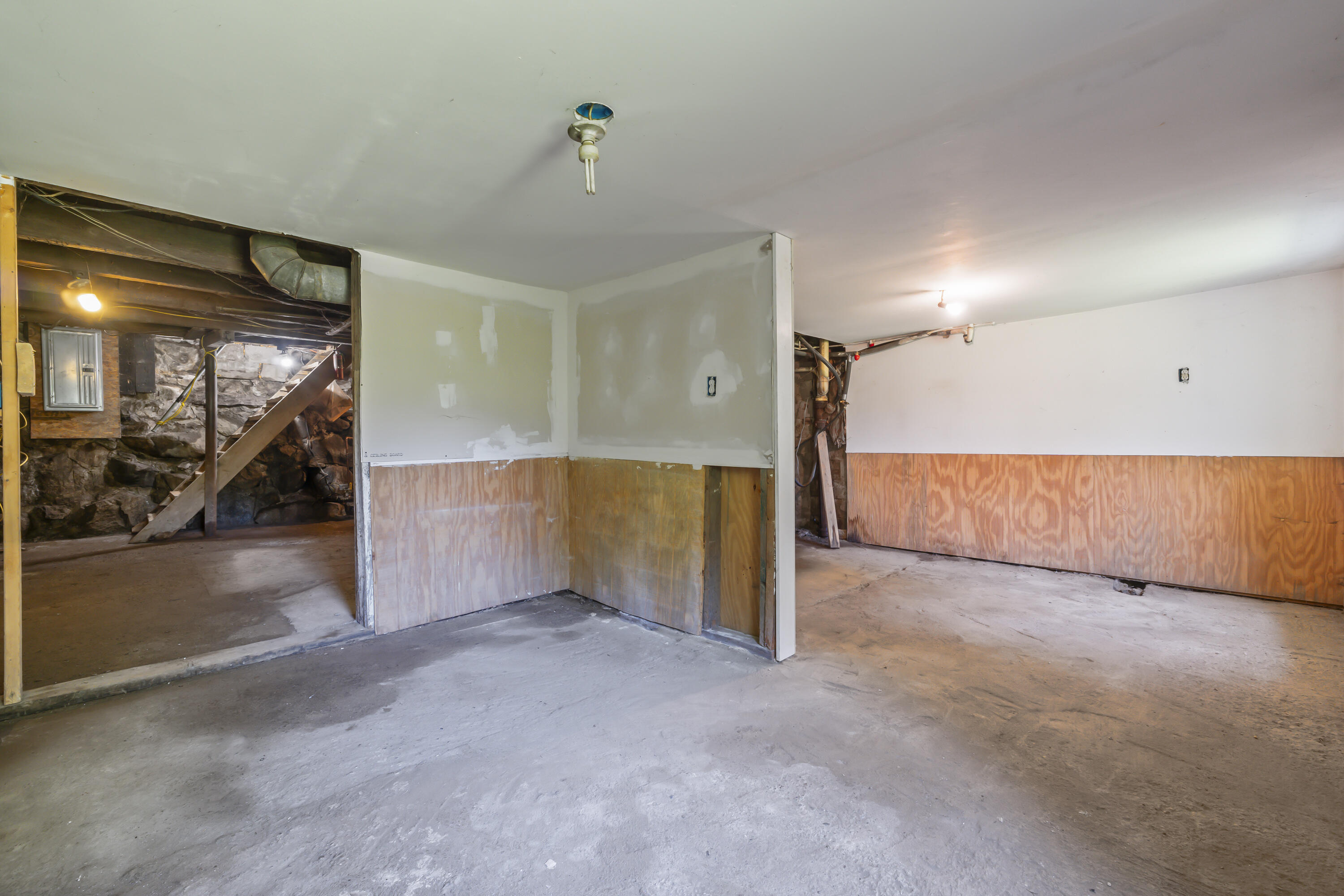27 N Wayne Road