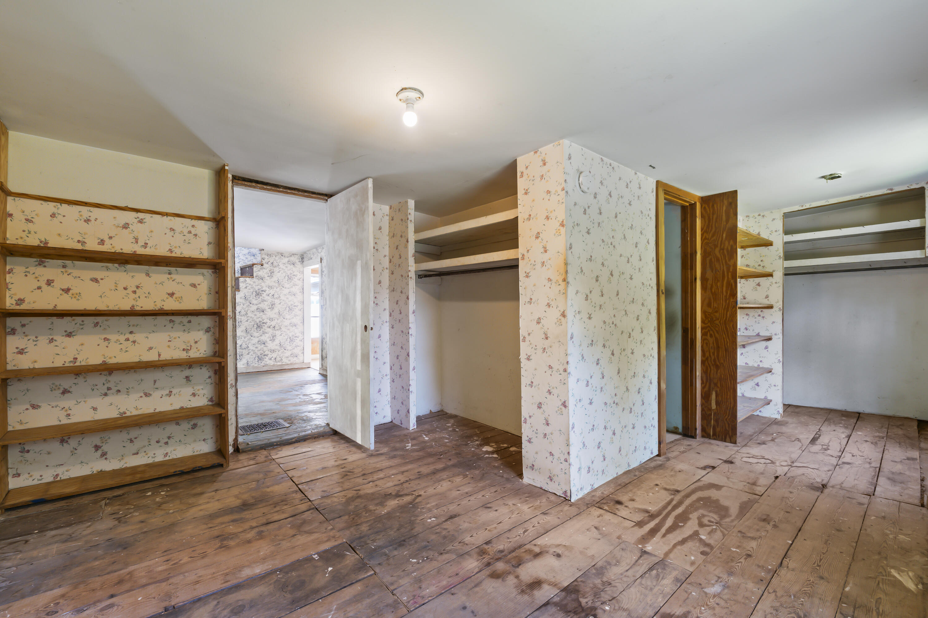 27 N Wayne Road