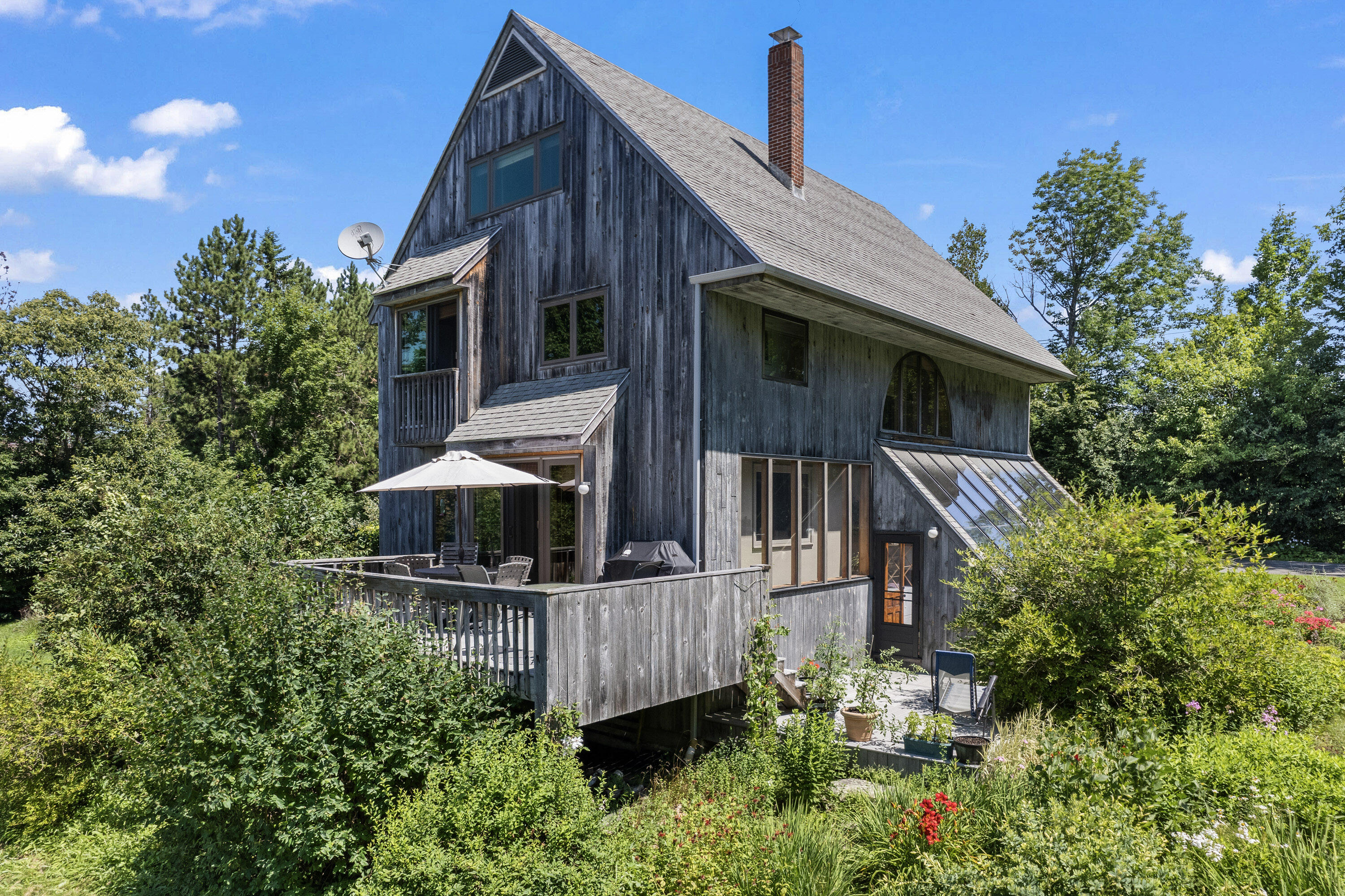 720 Pond Road