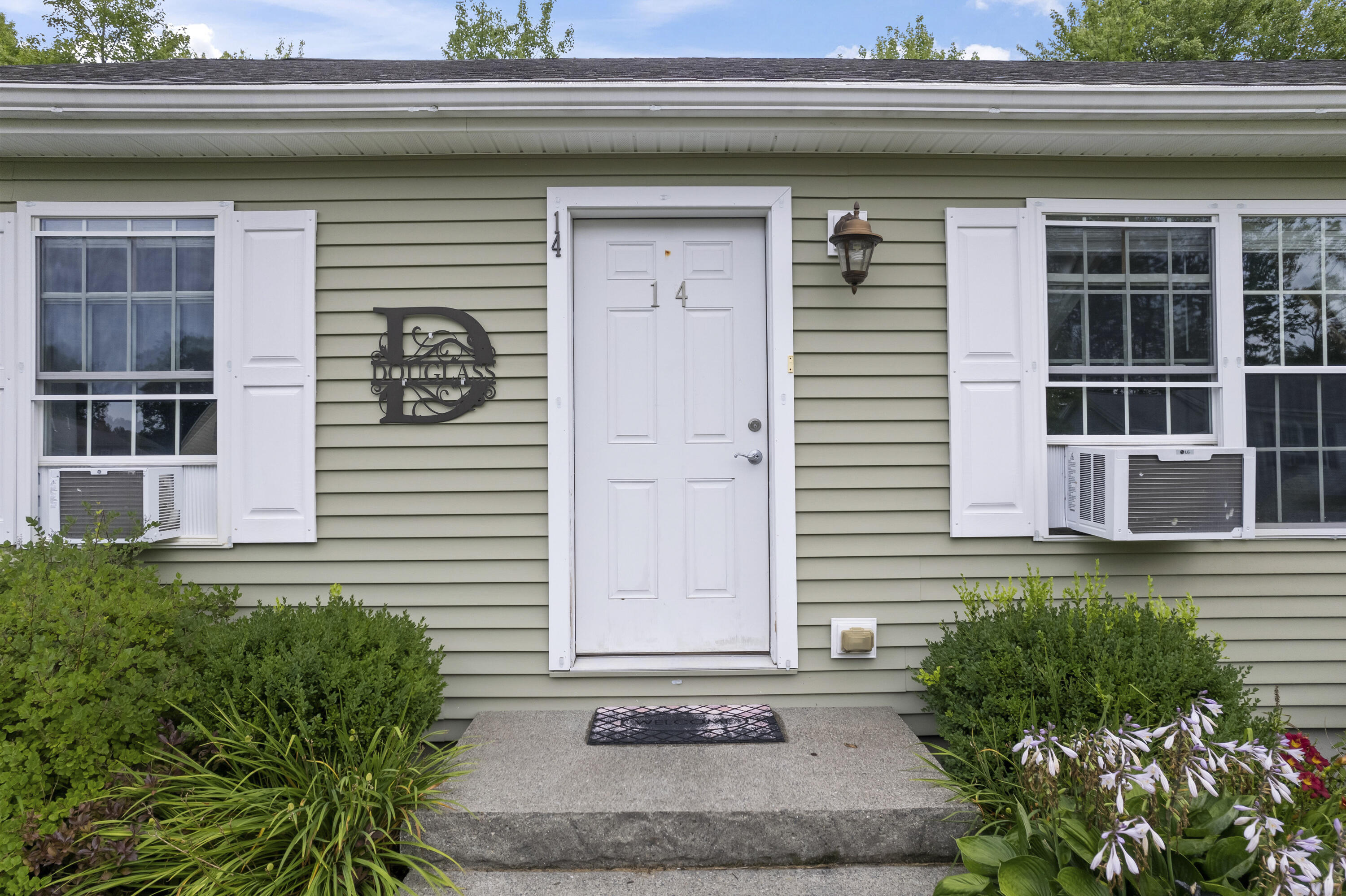 14 Fox Hollow Drive