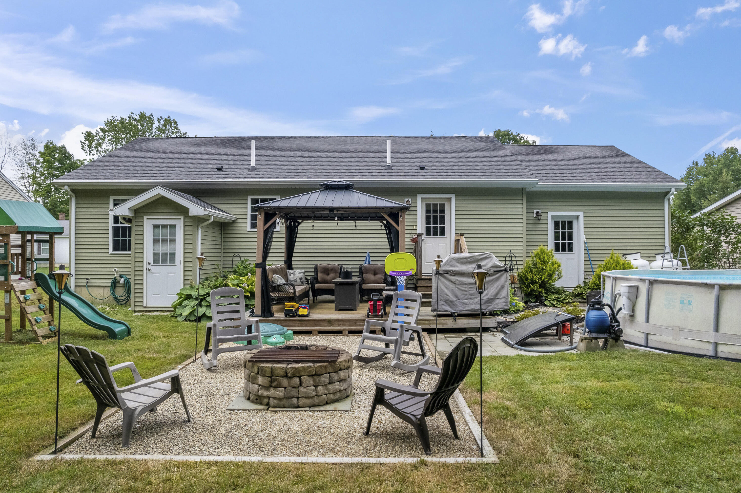 14 Fox Hollow Drive
