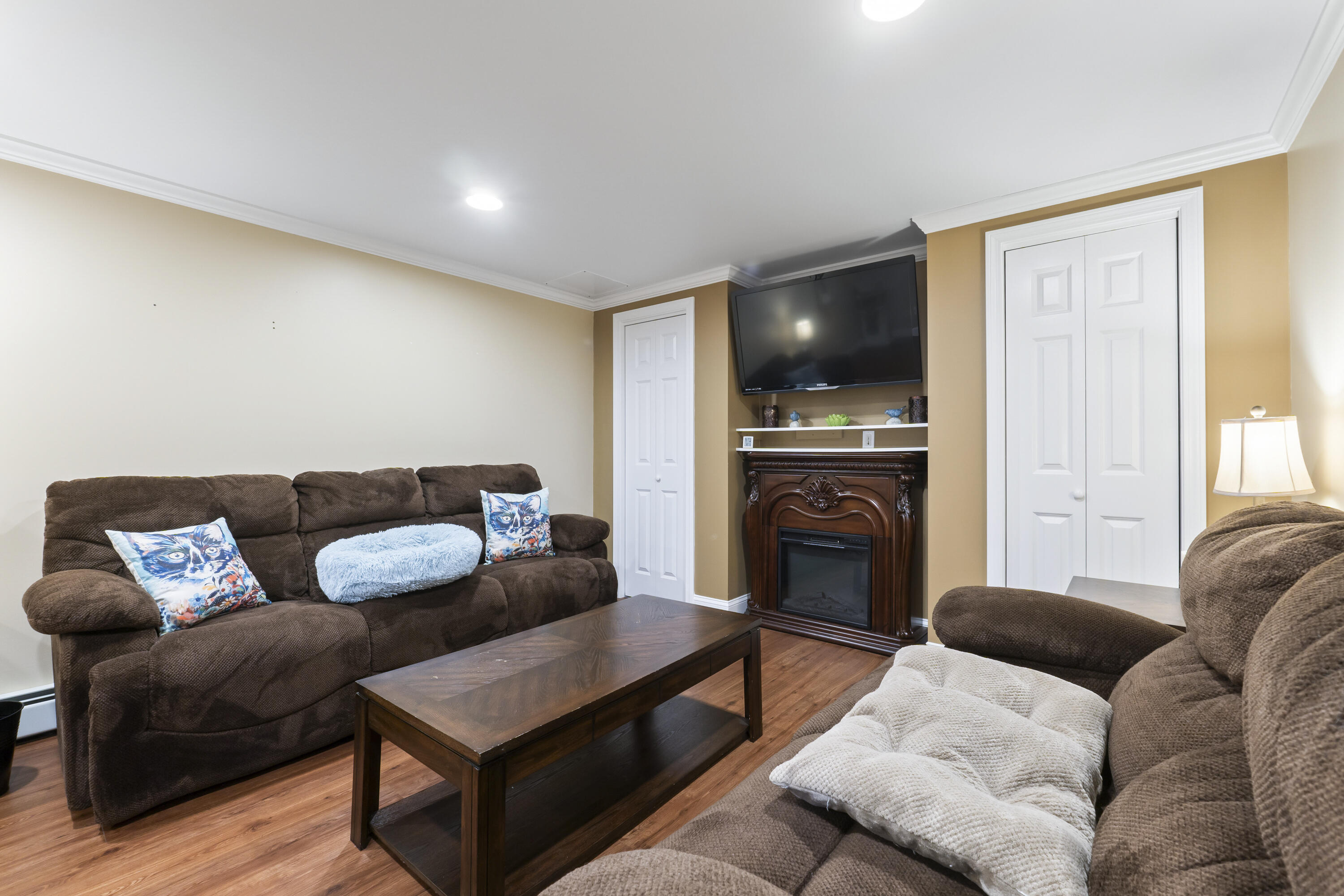 14 Fox Hollow Drive