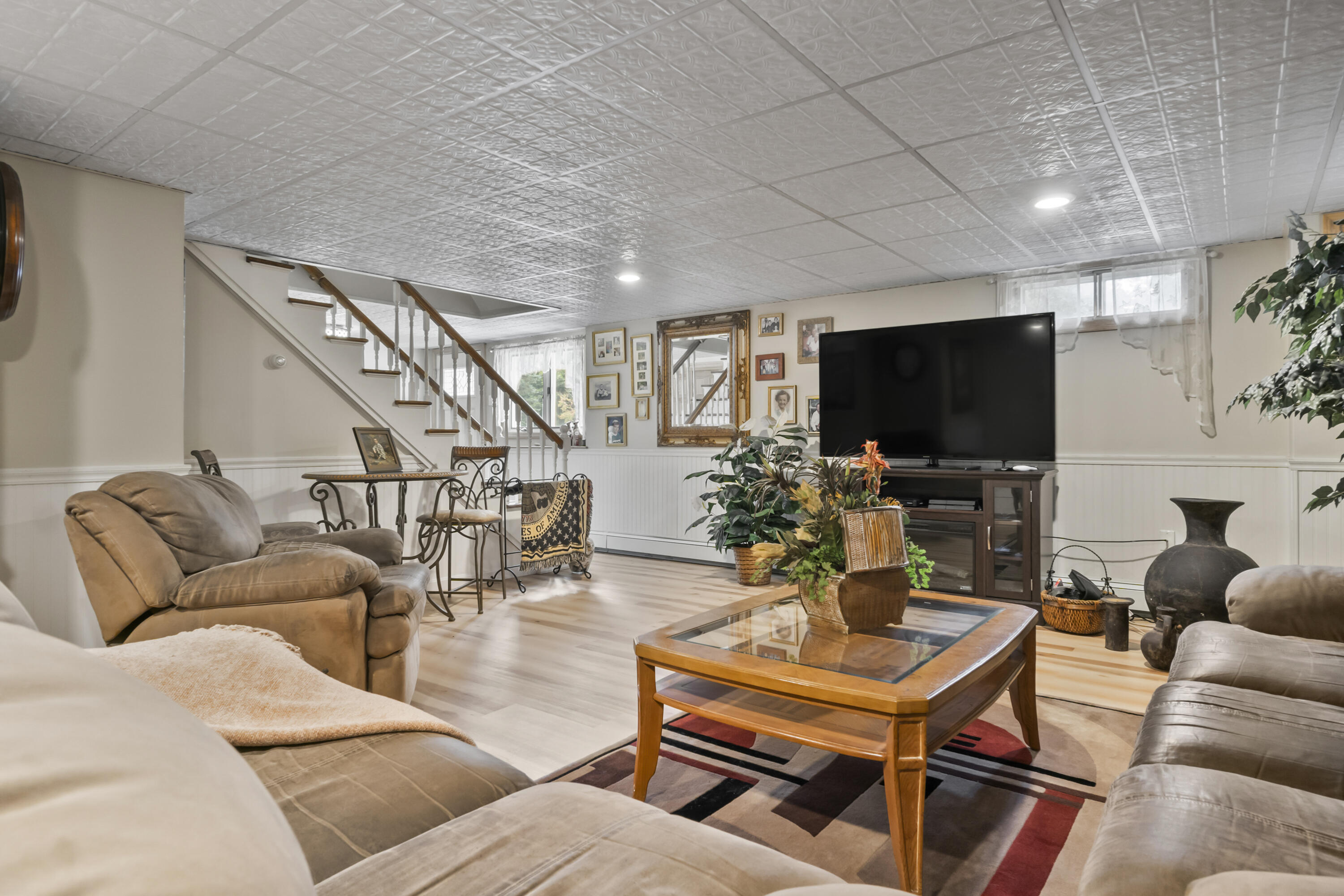 77 Townsend Road