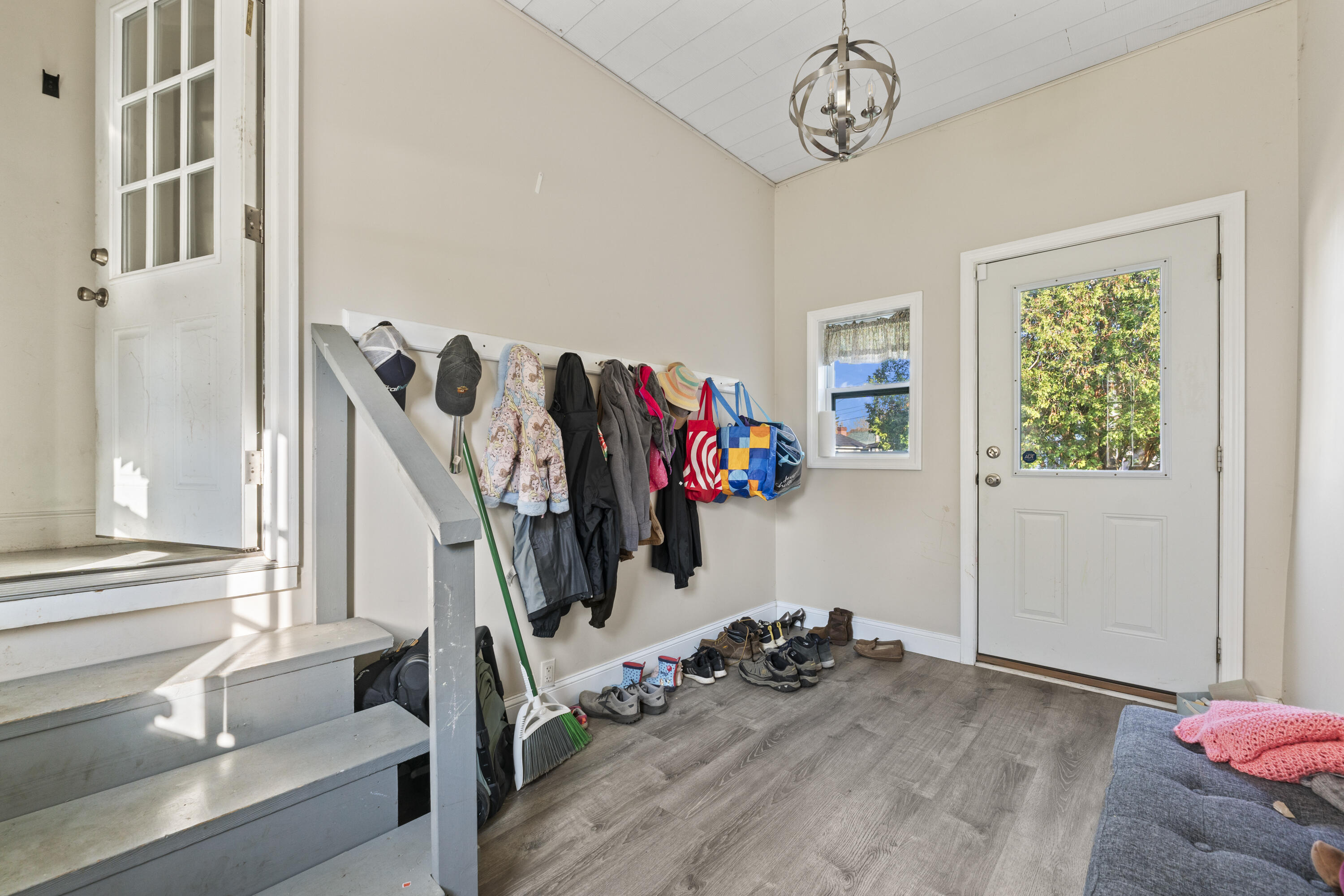 9 Linwood Avenue