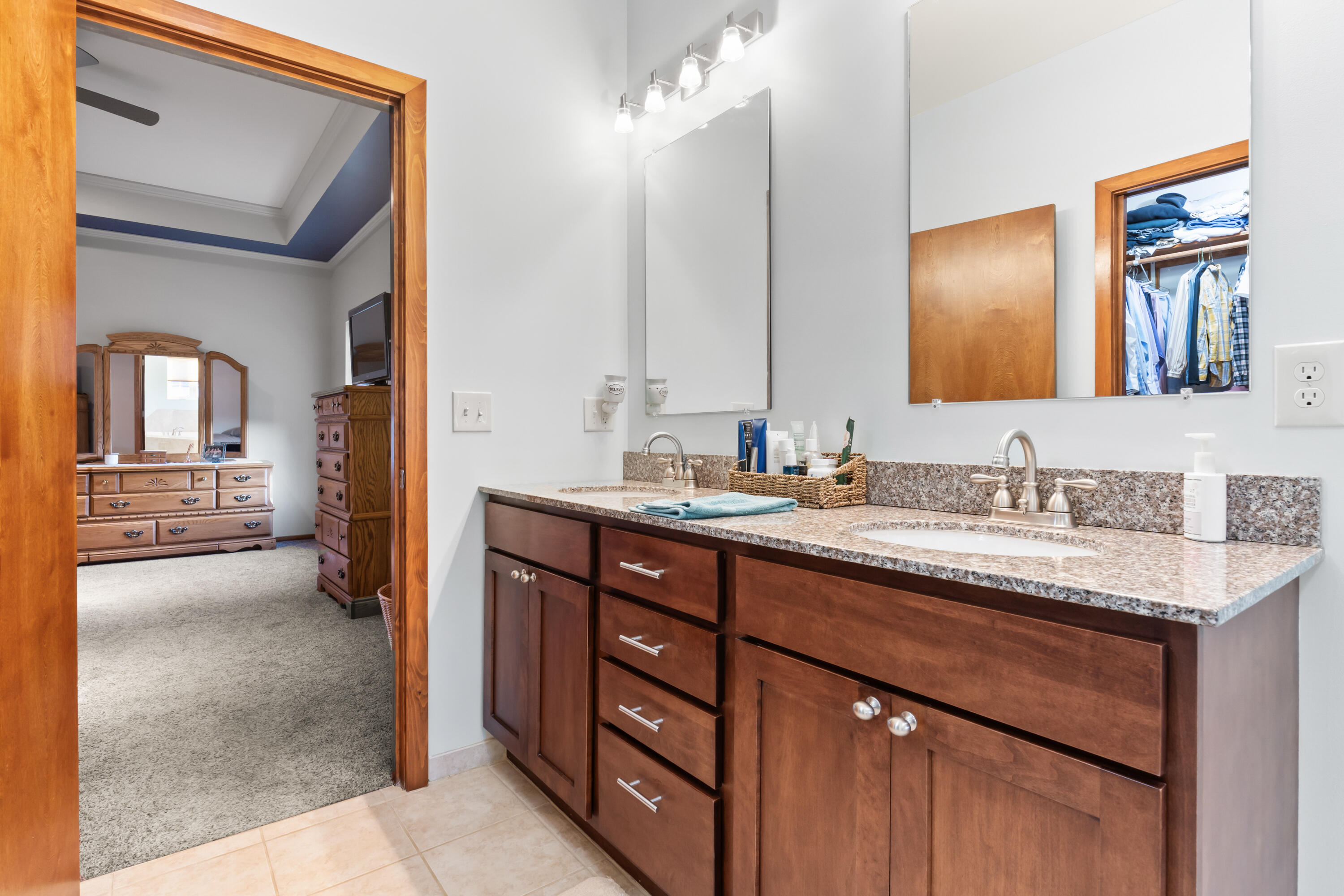 10 Fieldstone Drive