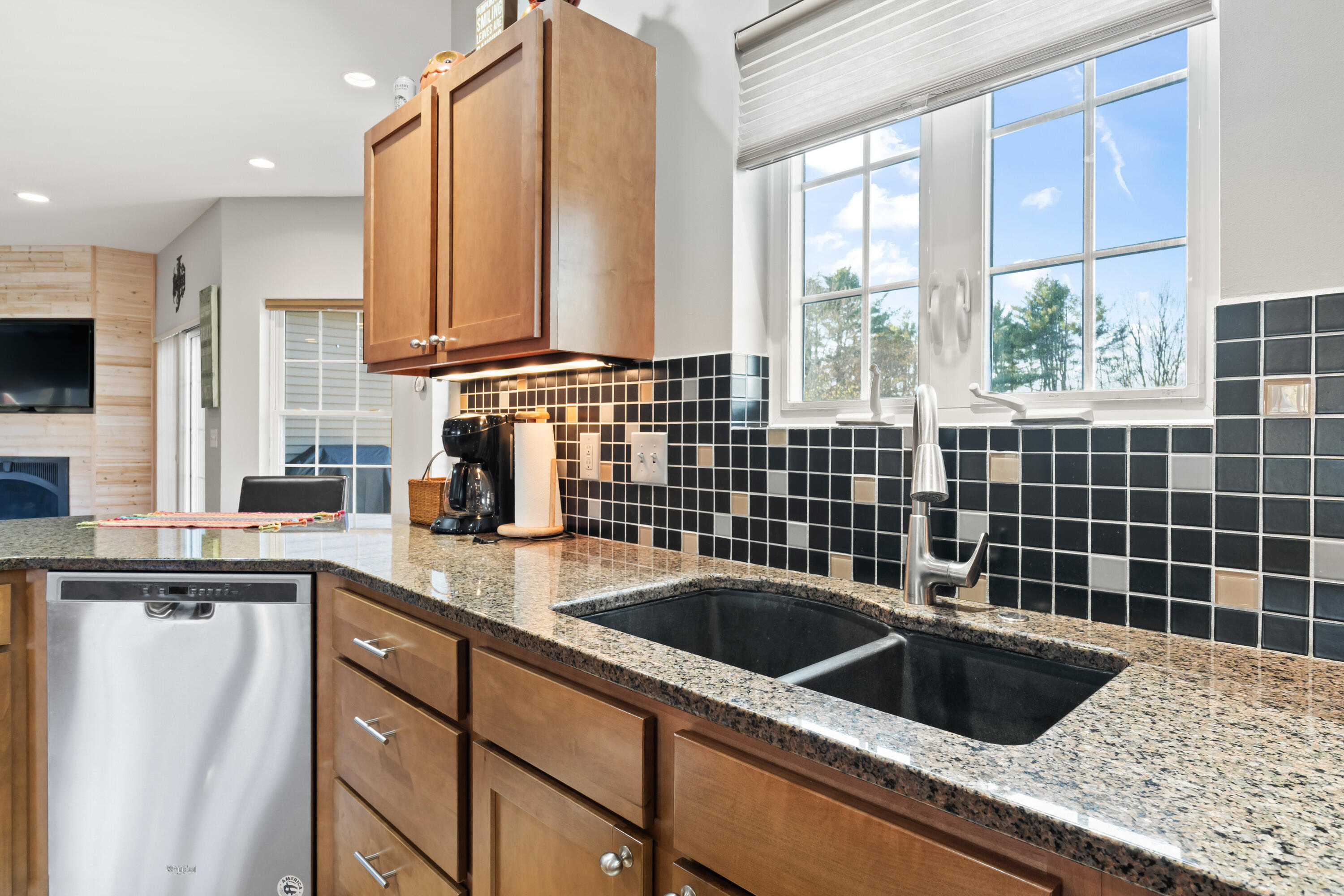 10 Fieldstone Drive