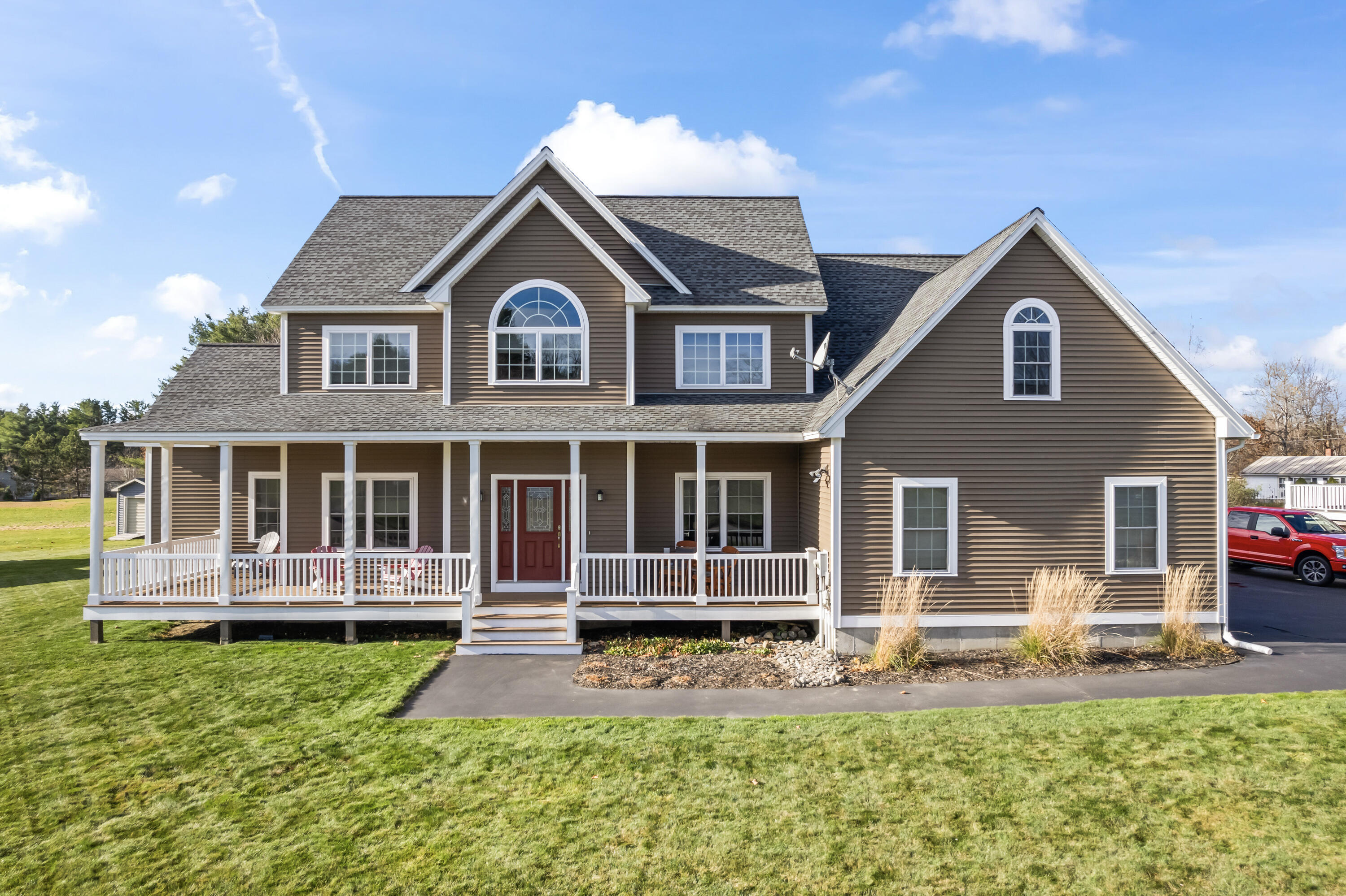 10 Fieldstone Drive