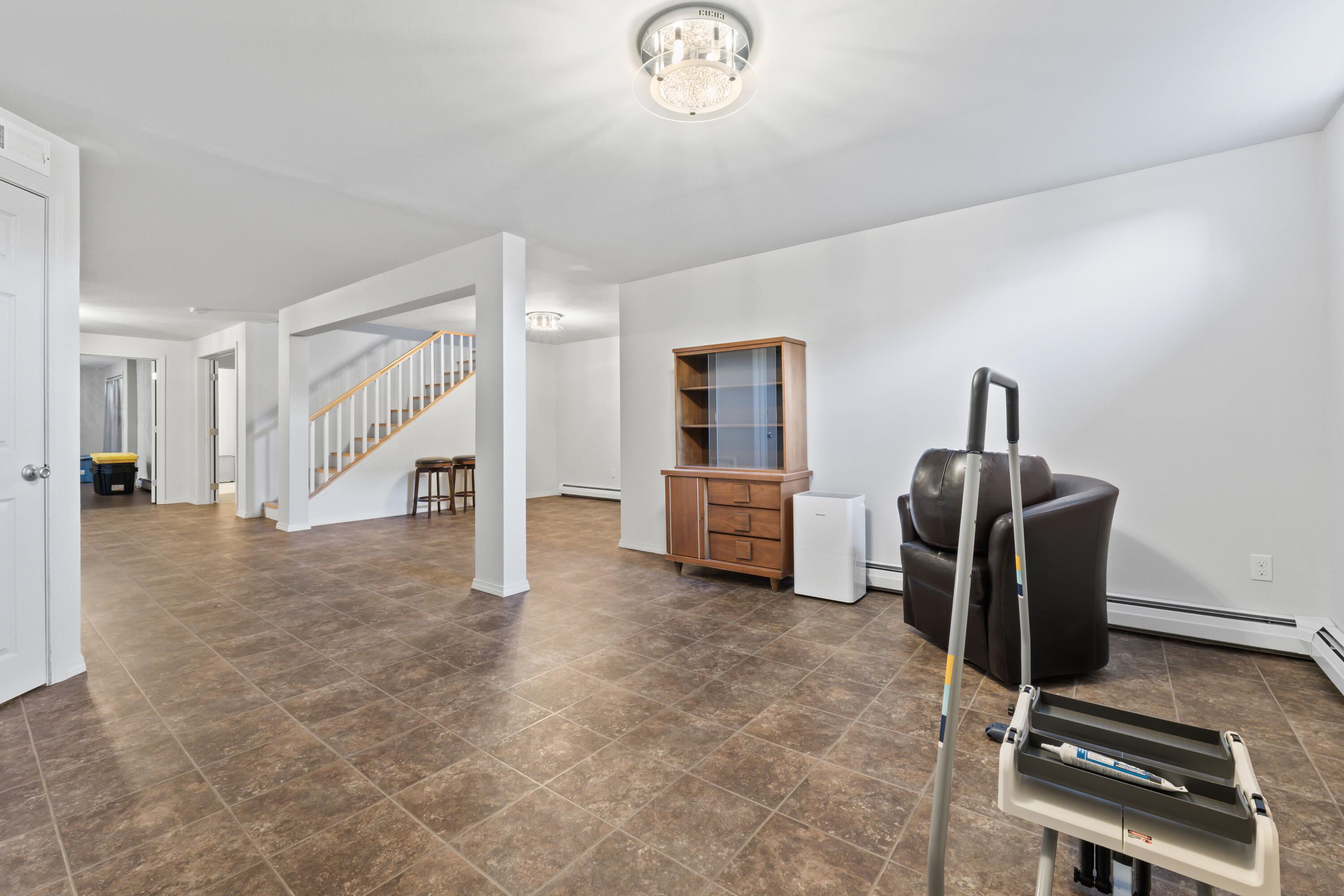 10 Fieldstone Drive