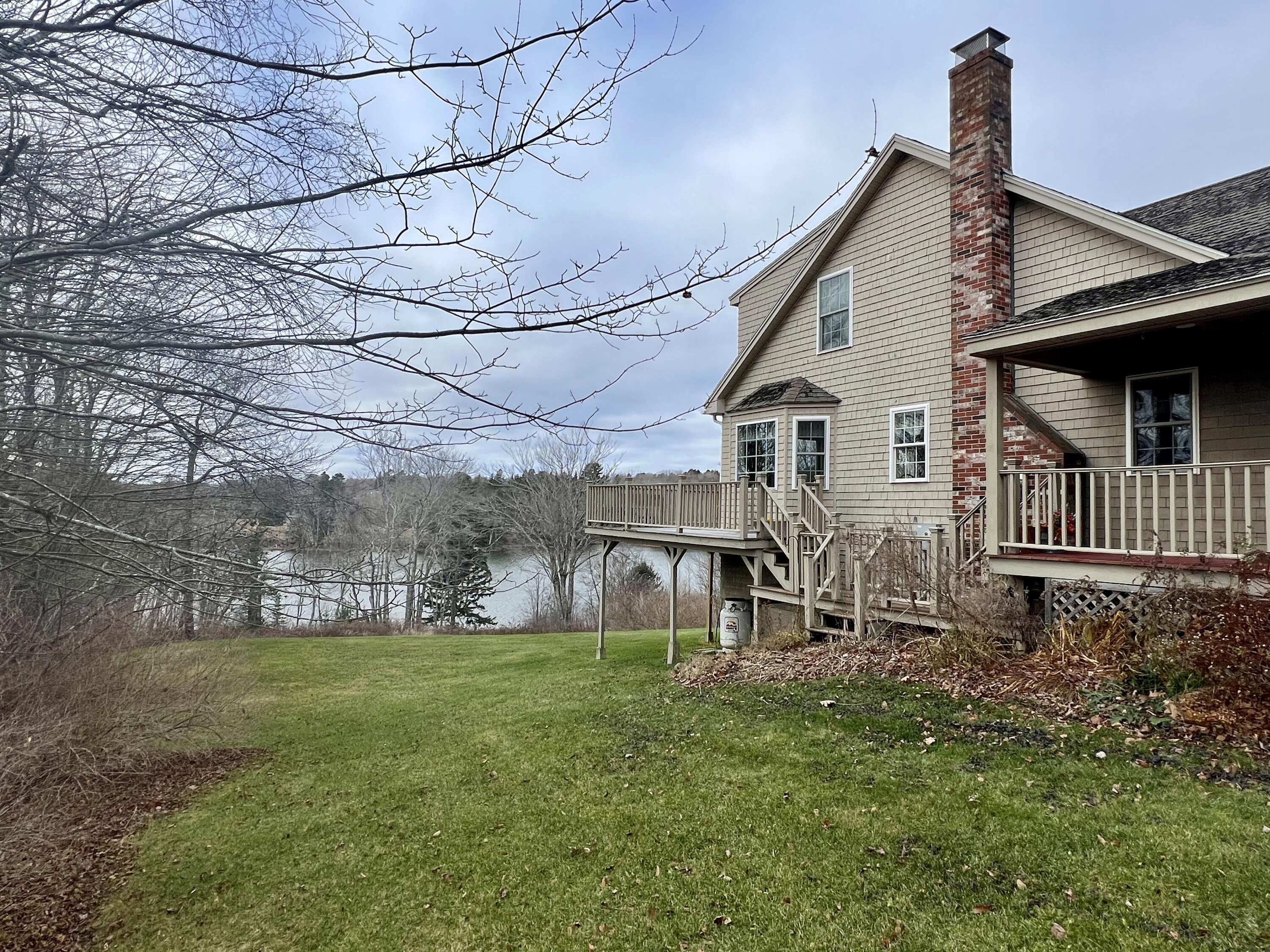 104 Raccoon Road
