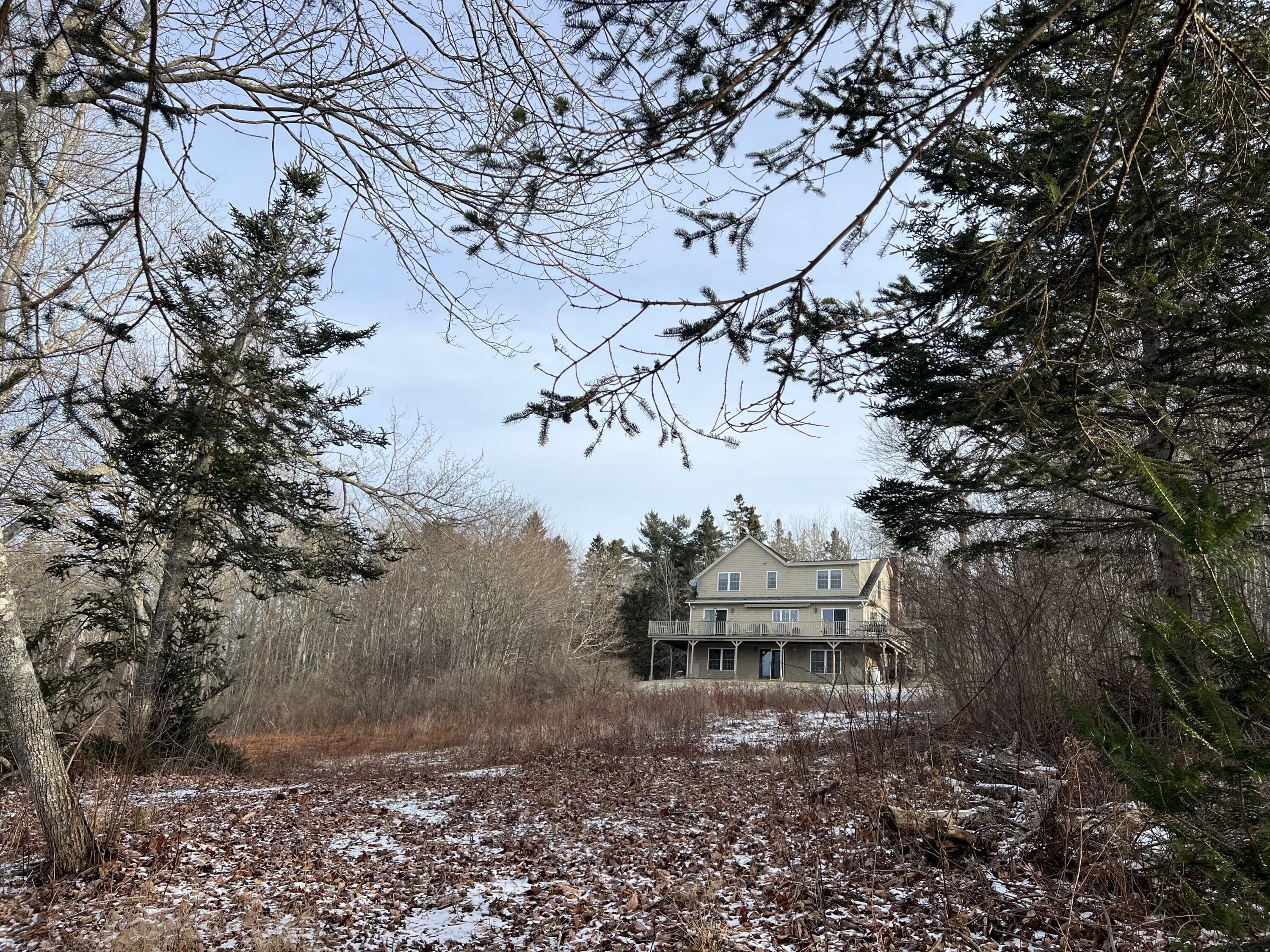 104 Raccoon Road