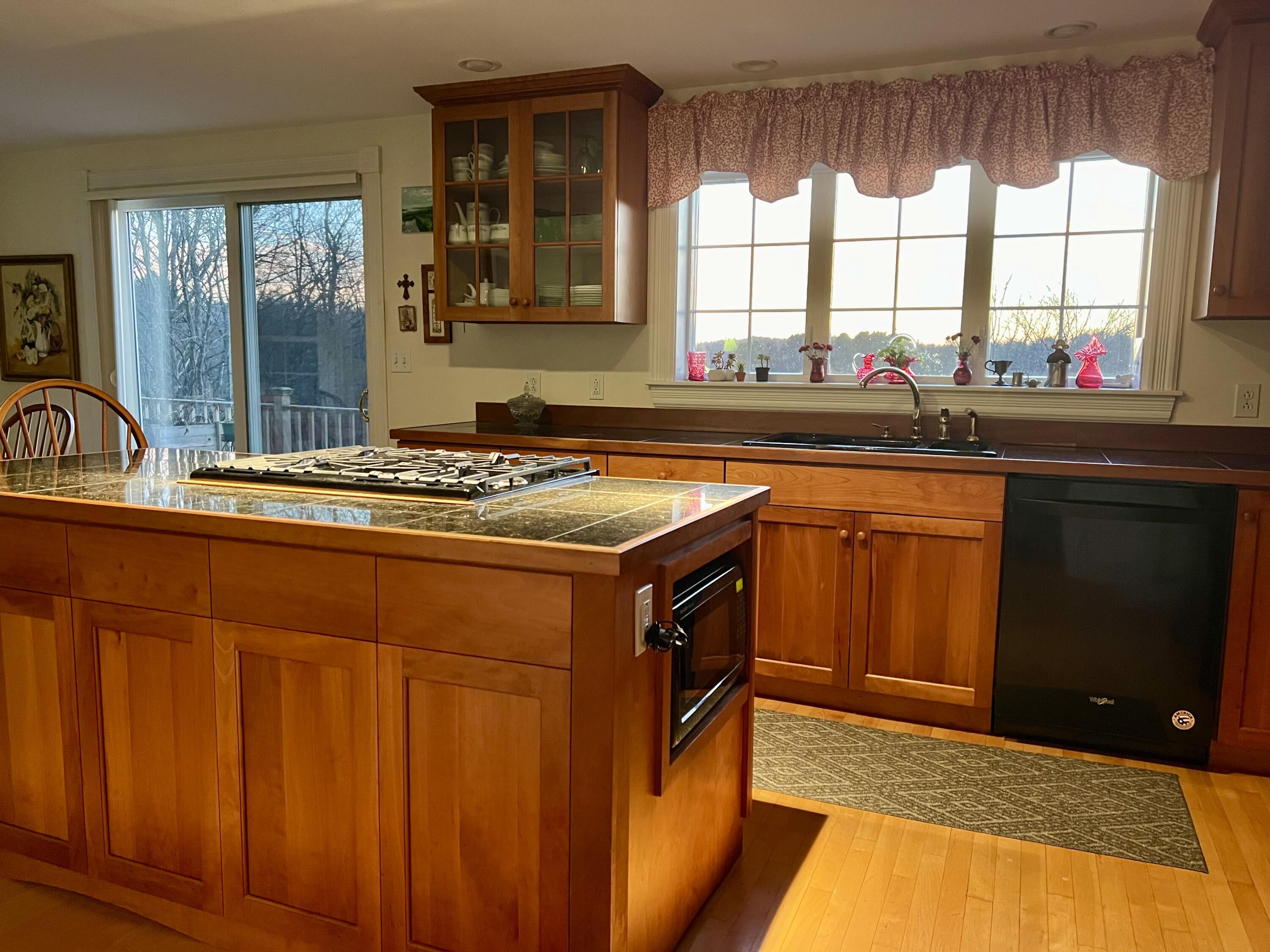 104 Raccoon Road