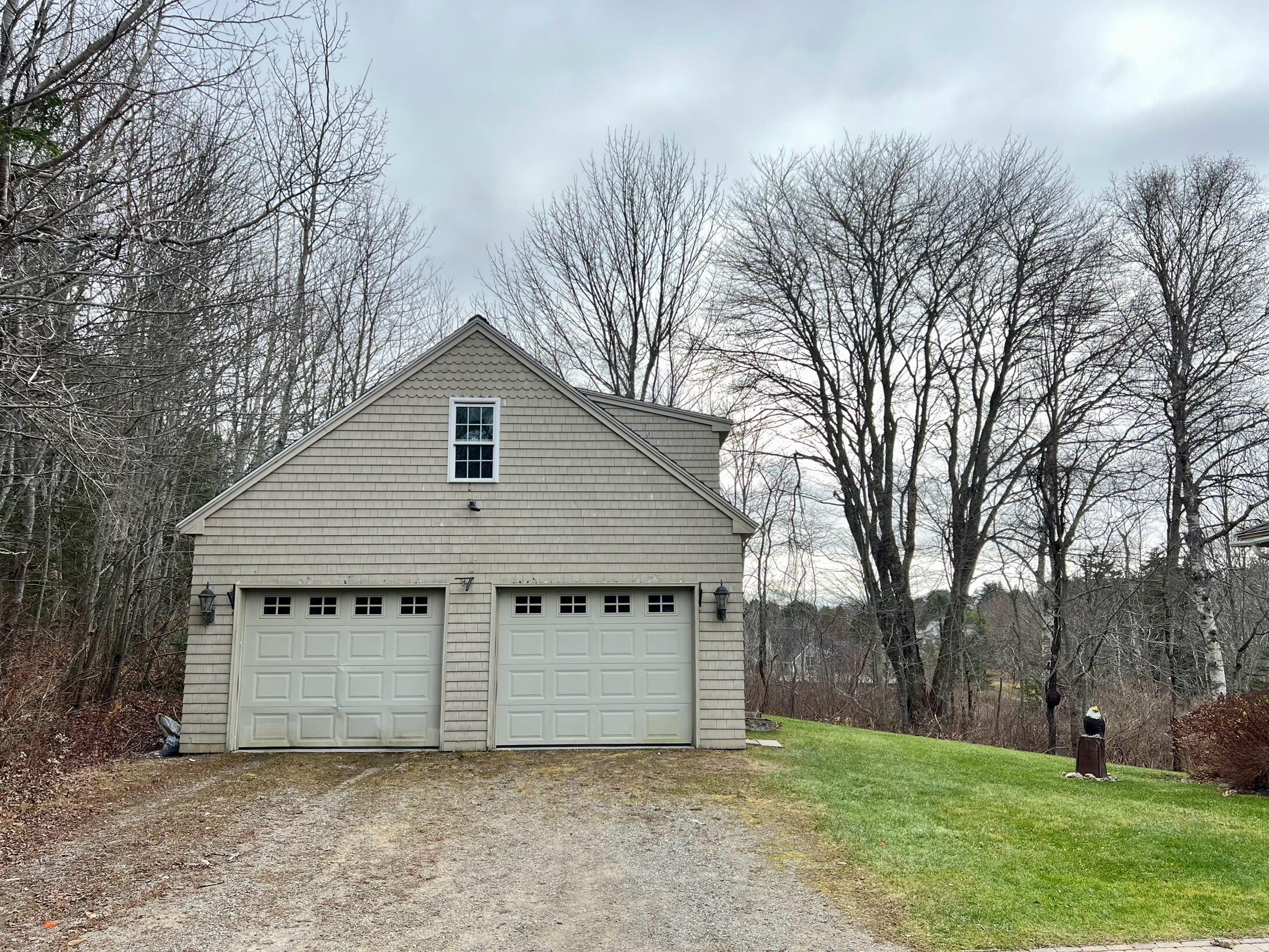 104 Raccoon Road