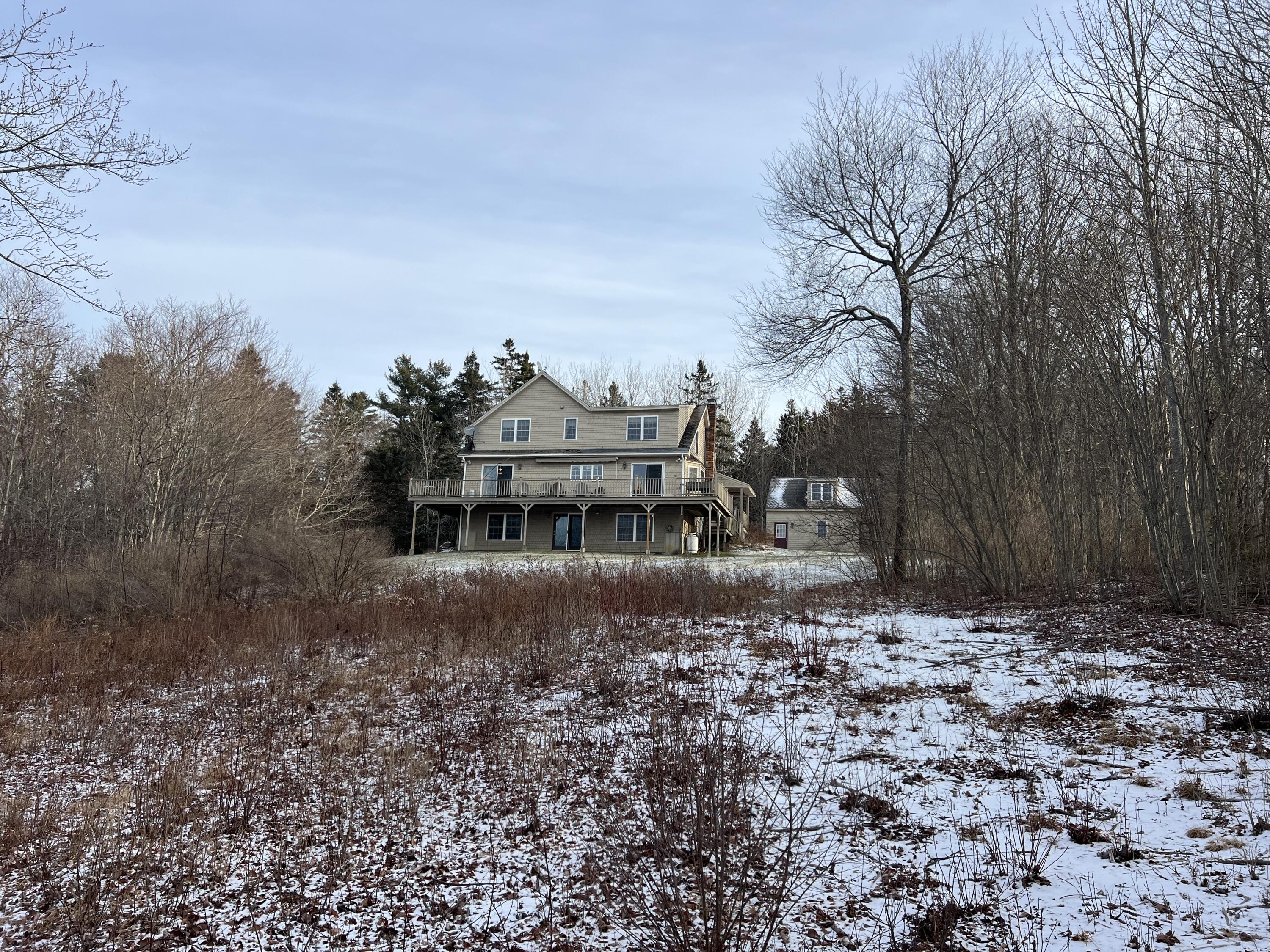 104 Raccoon Road