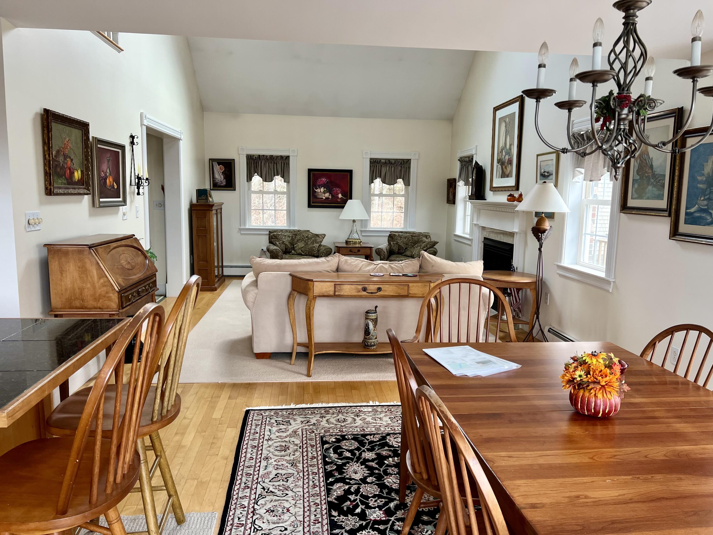 104 Raccoon Road