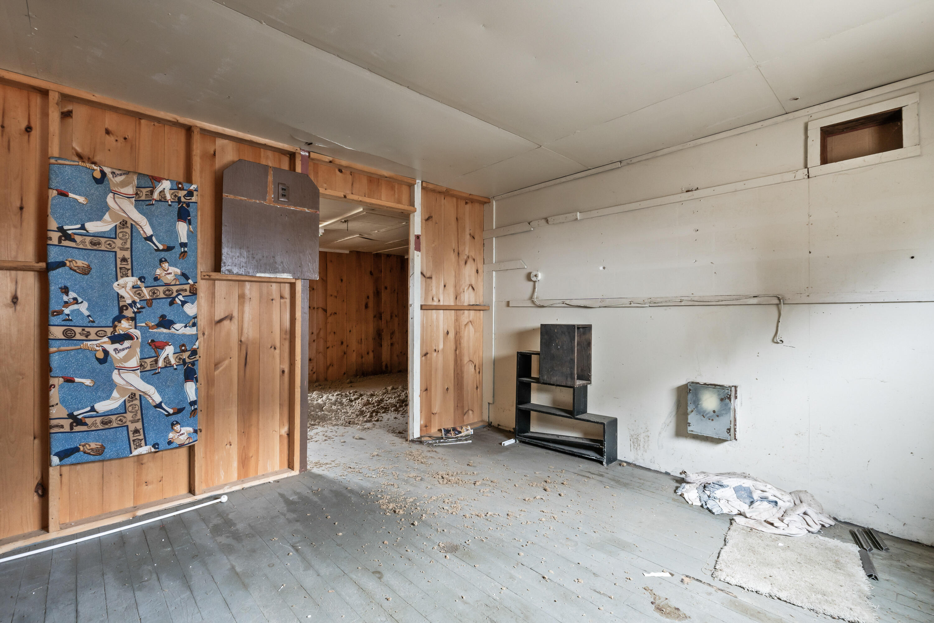 335 & 341 Hartland Avenue