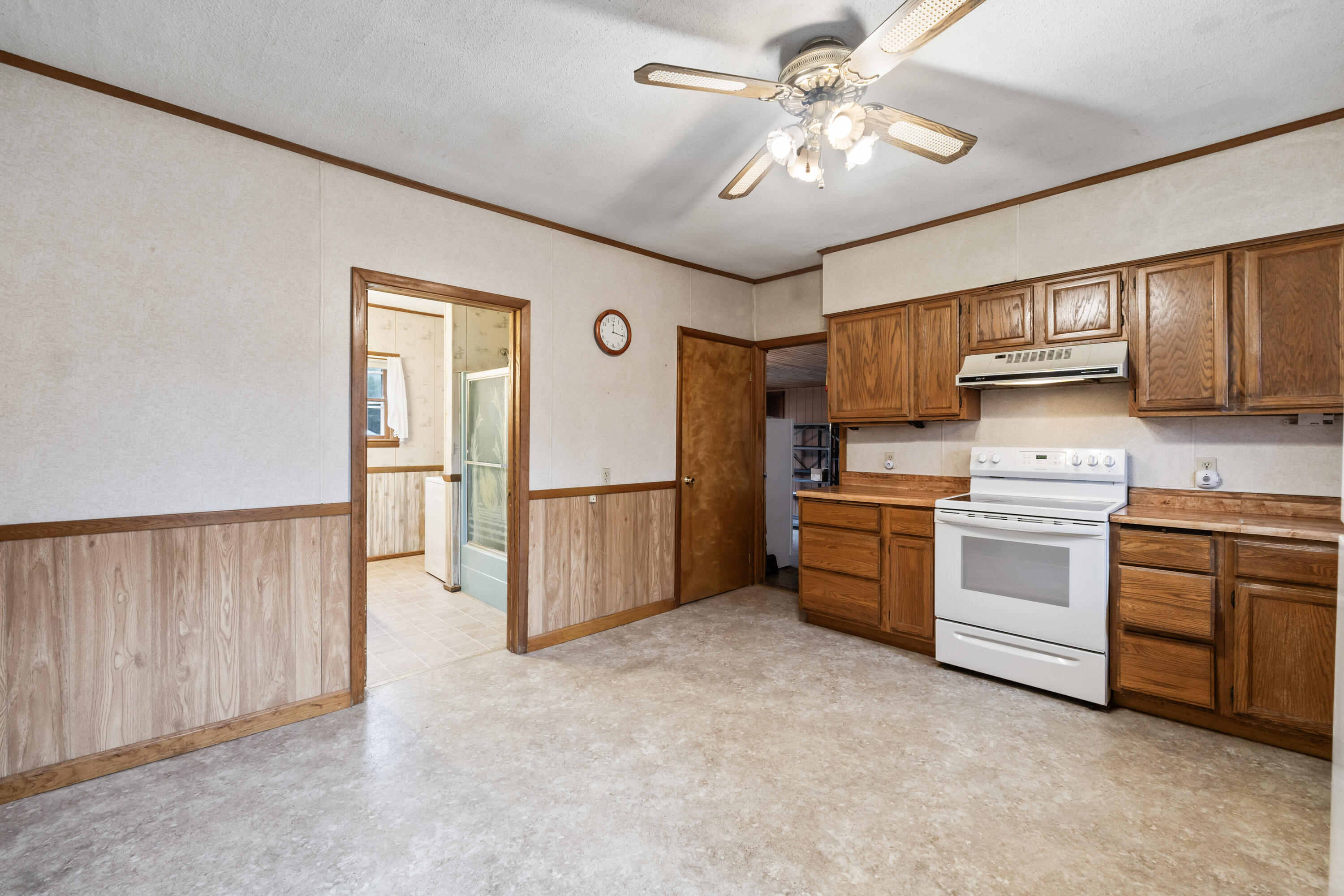 335 & 341 Hartland Avenue