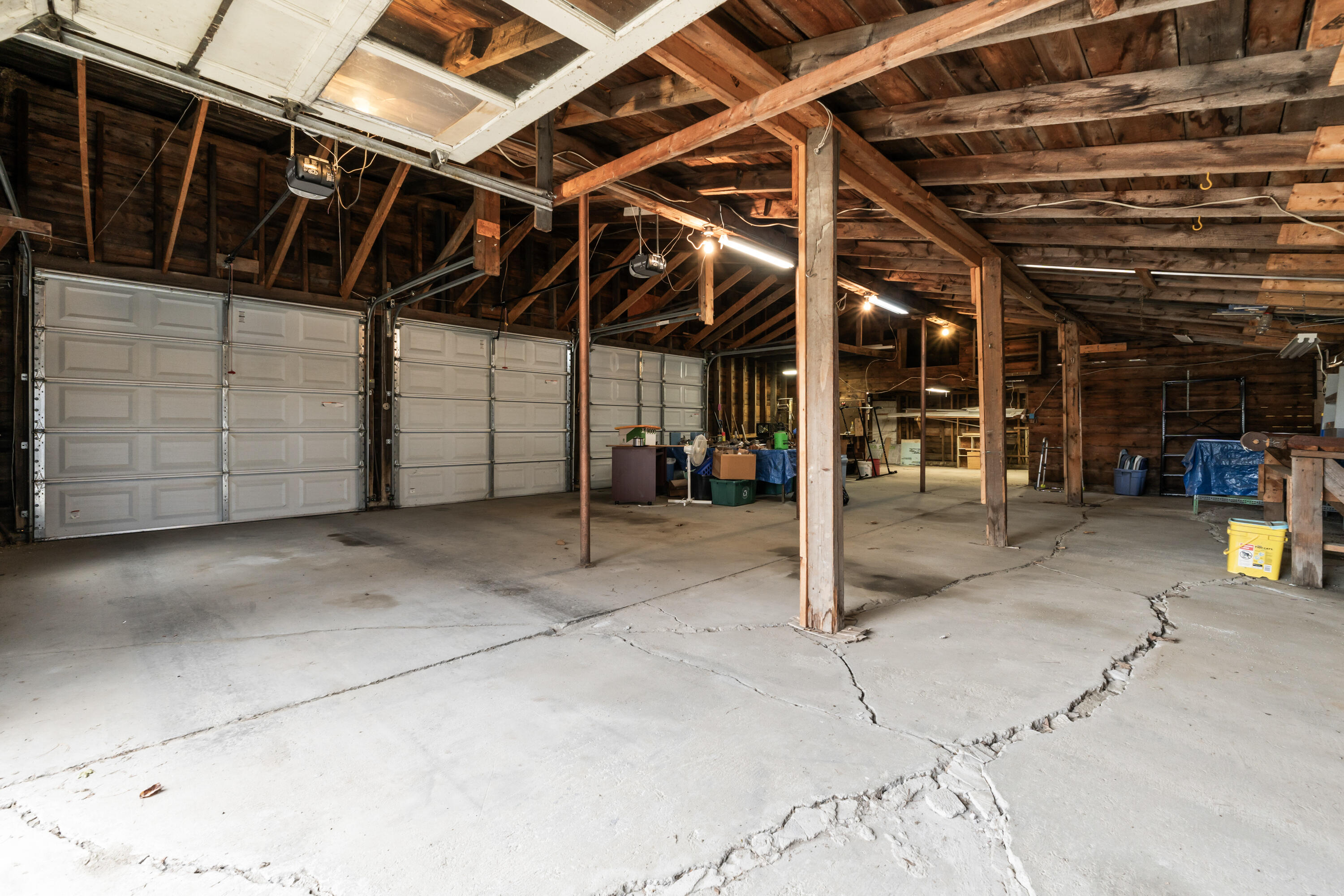 335 & 341 Hartland Avenue