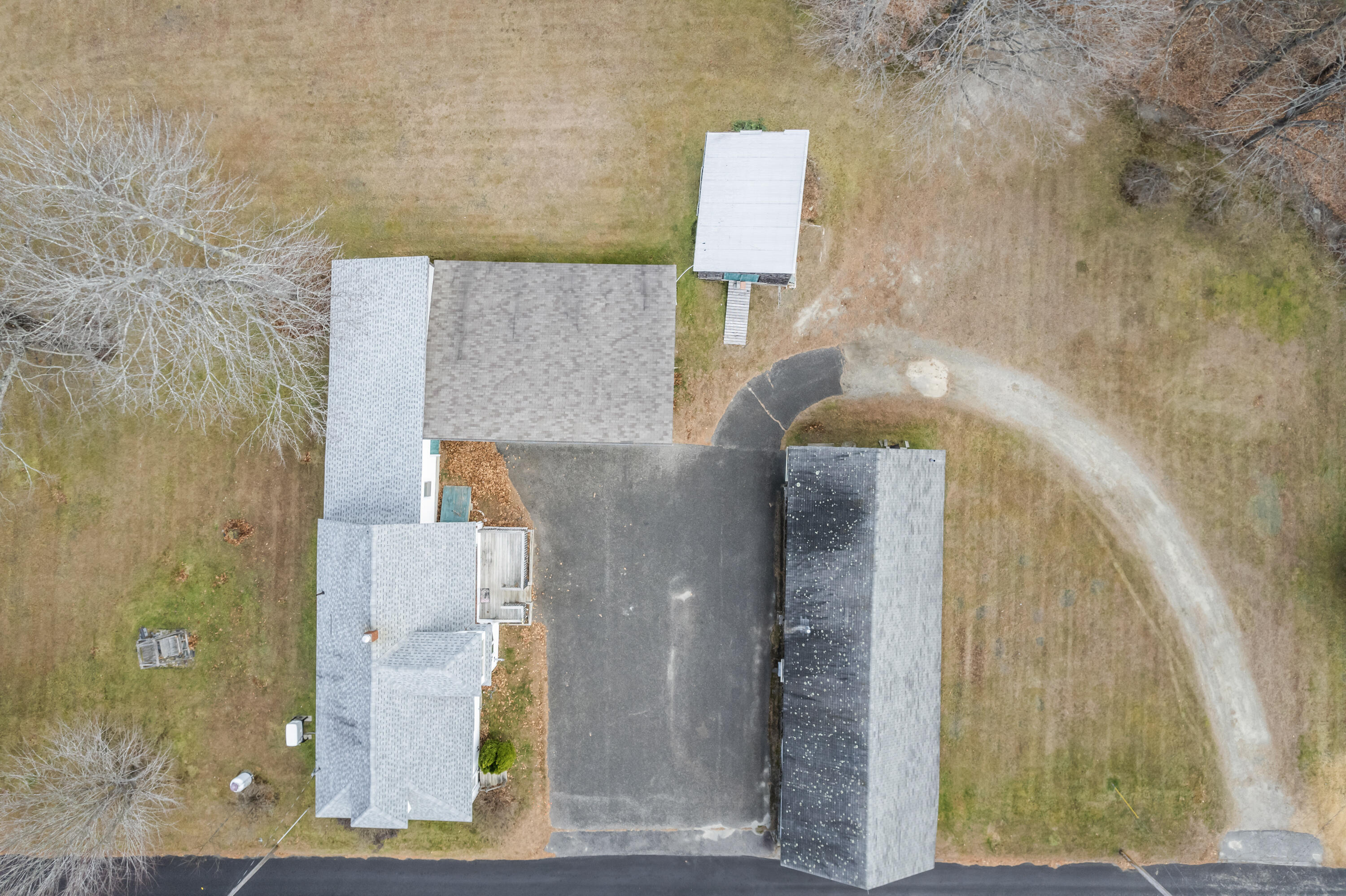 335 & 341 Hartland Avenue