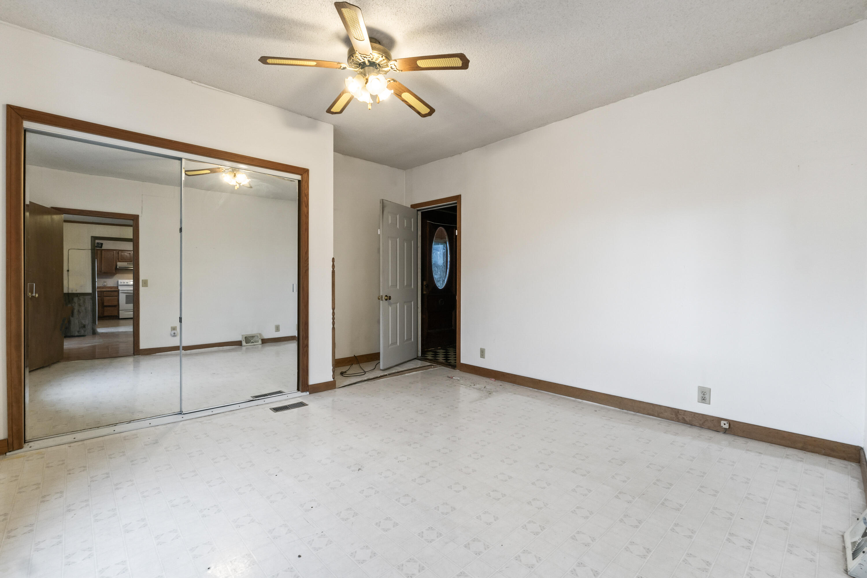 335 & 341 Hartland Avenue