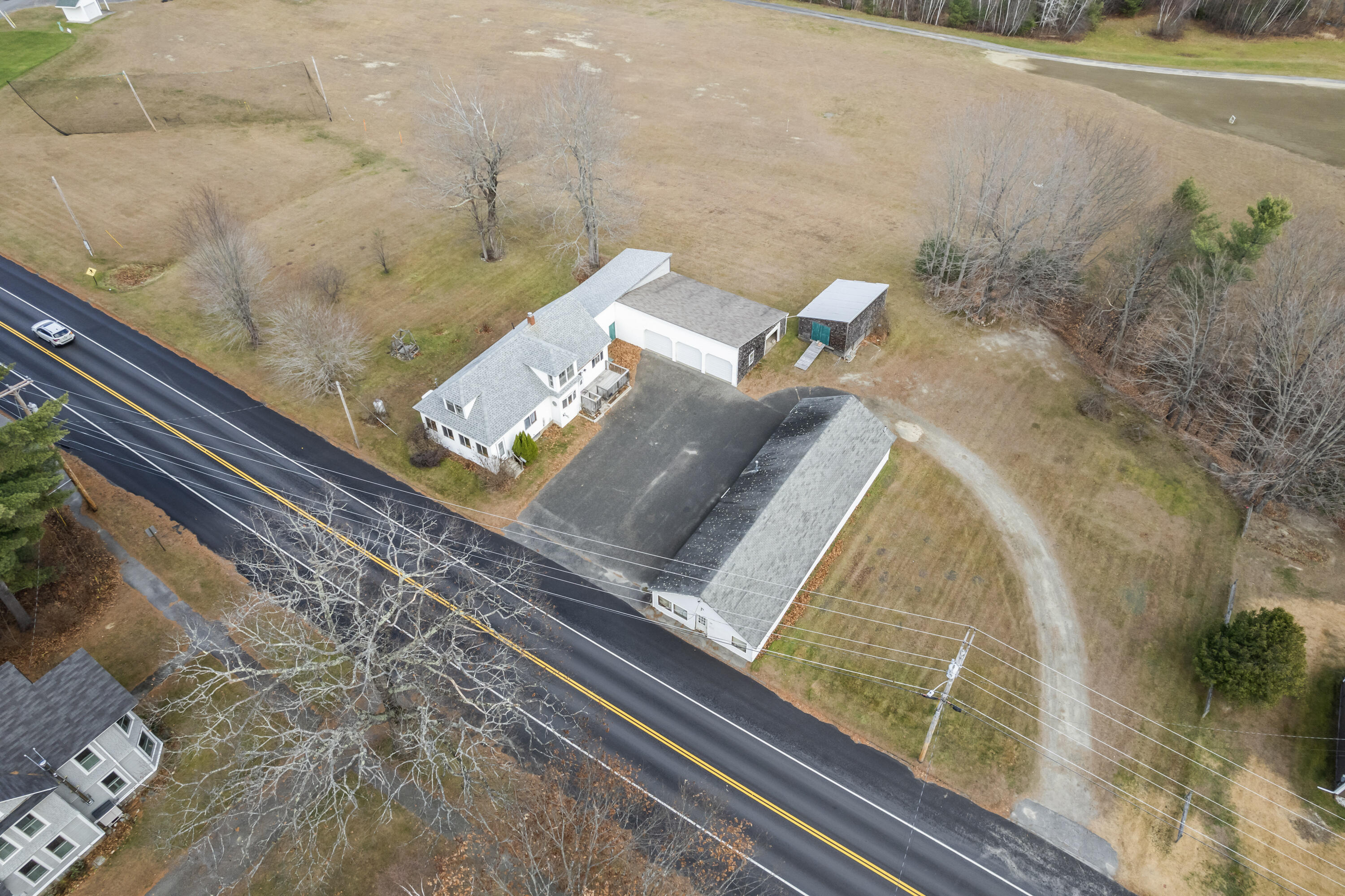 335 & 341 Hartland Avenue