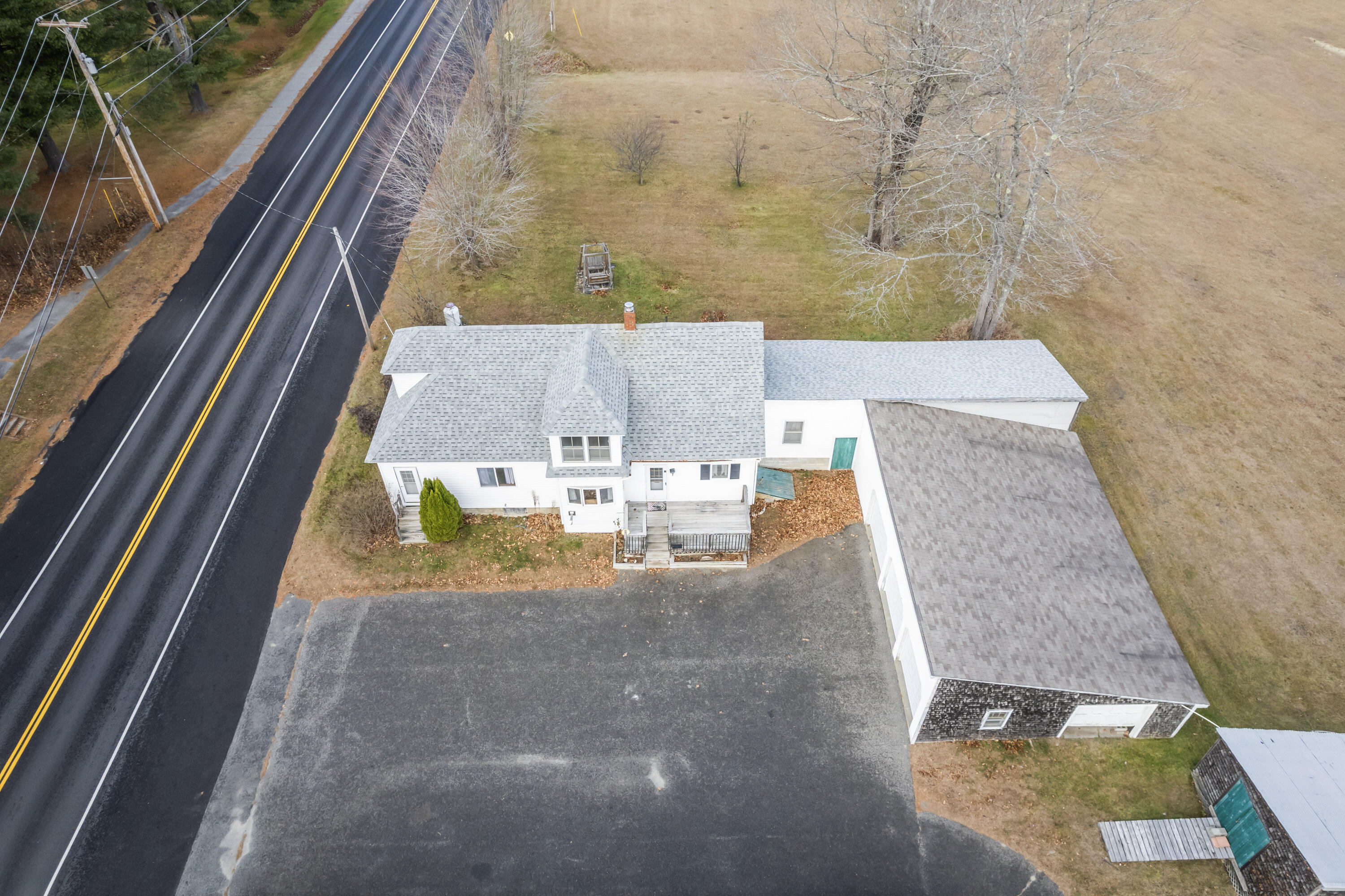 335 & 341 Hartland Avenue