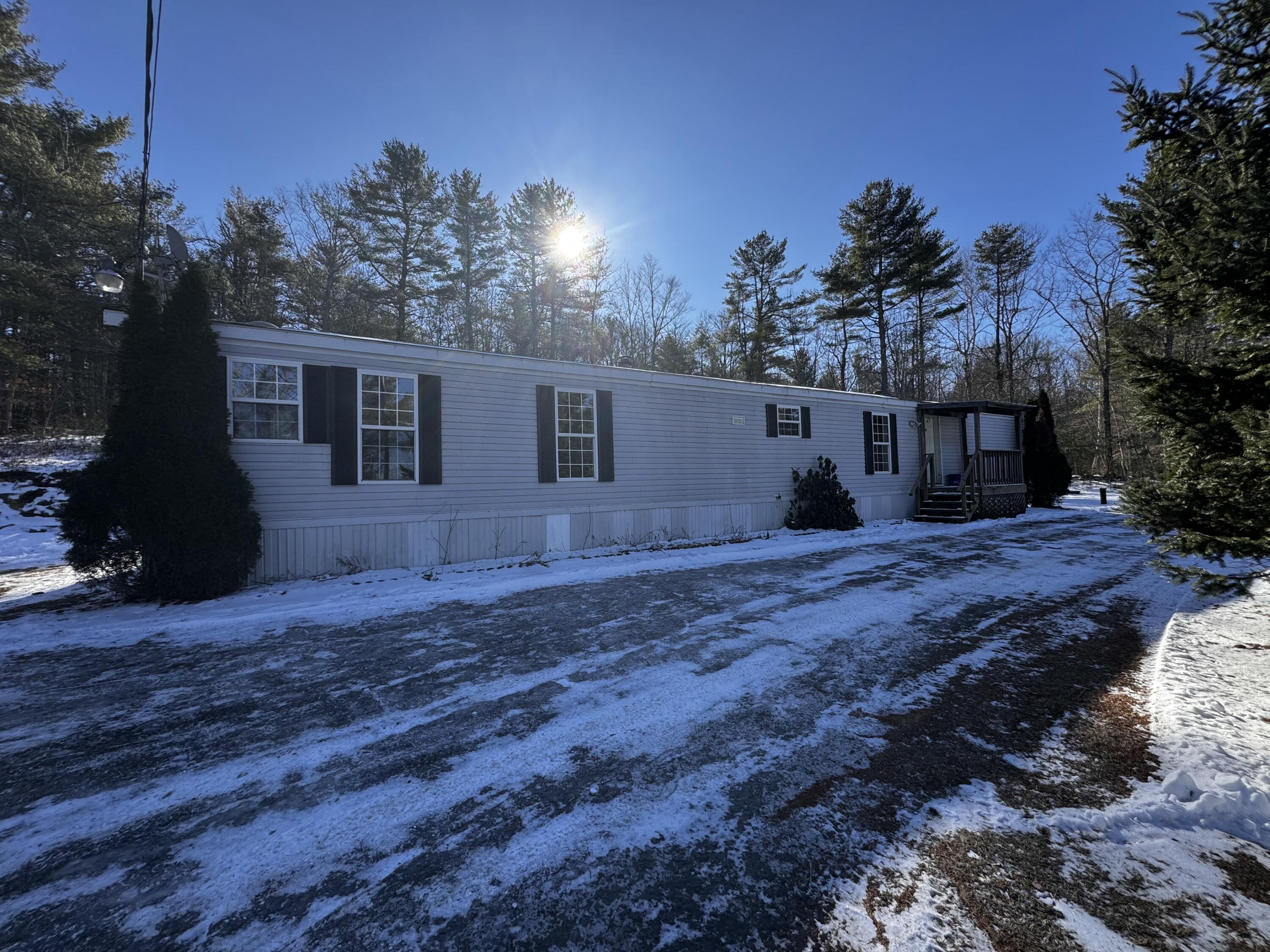 585 Weeks Mills Road