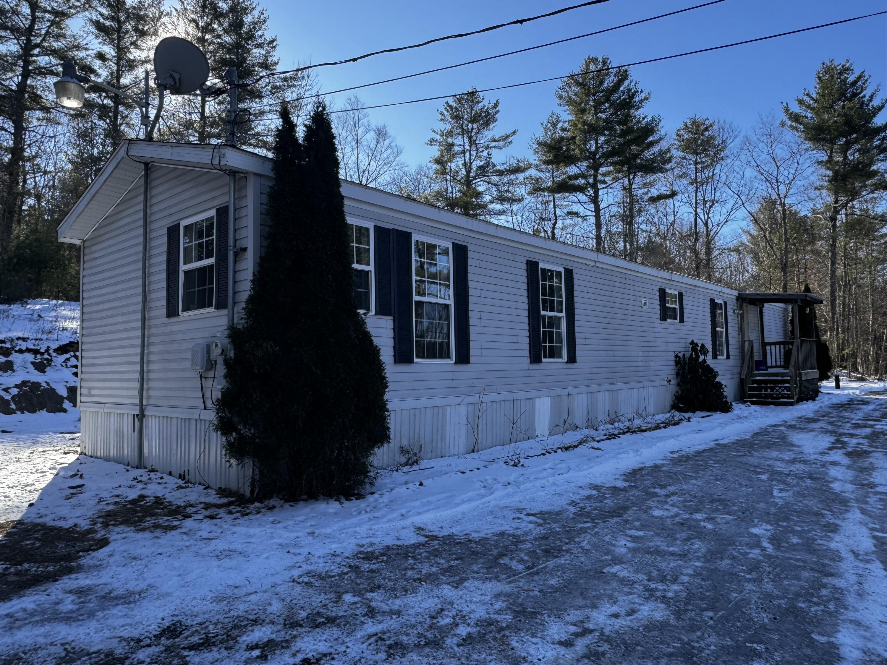 585 Weeks Mills Road