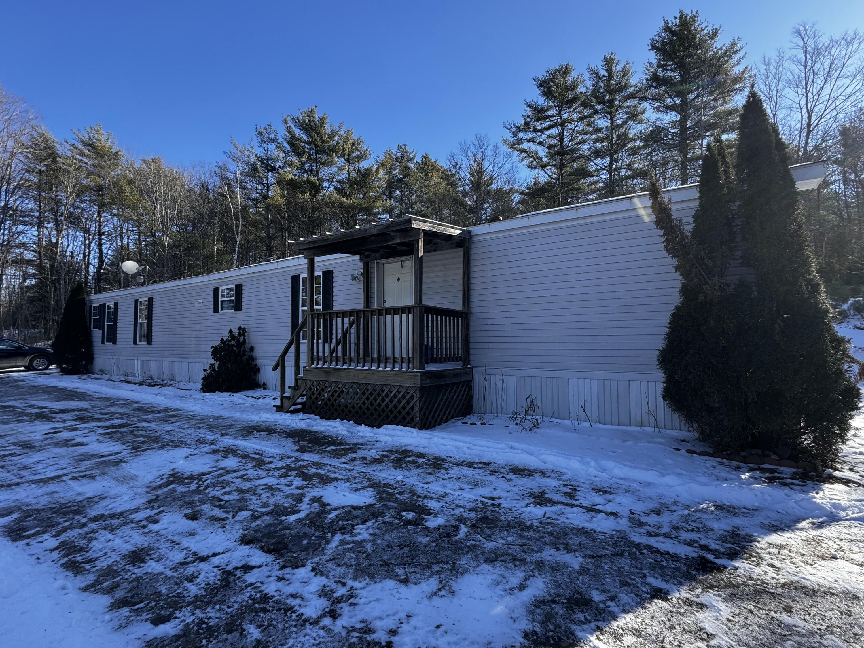 585 Weeks Mills Road