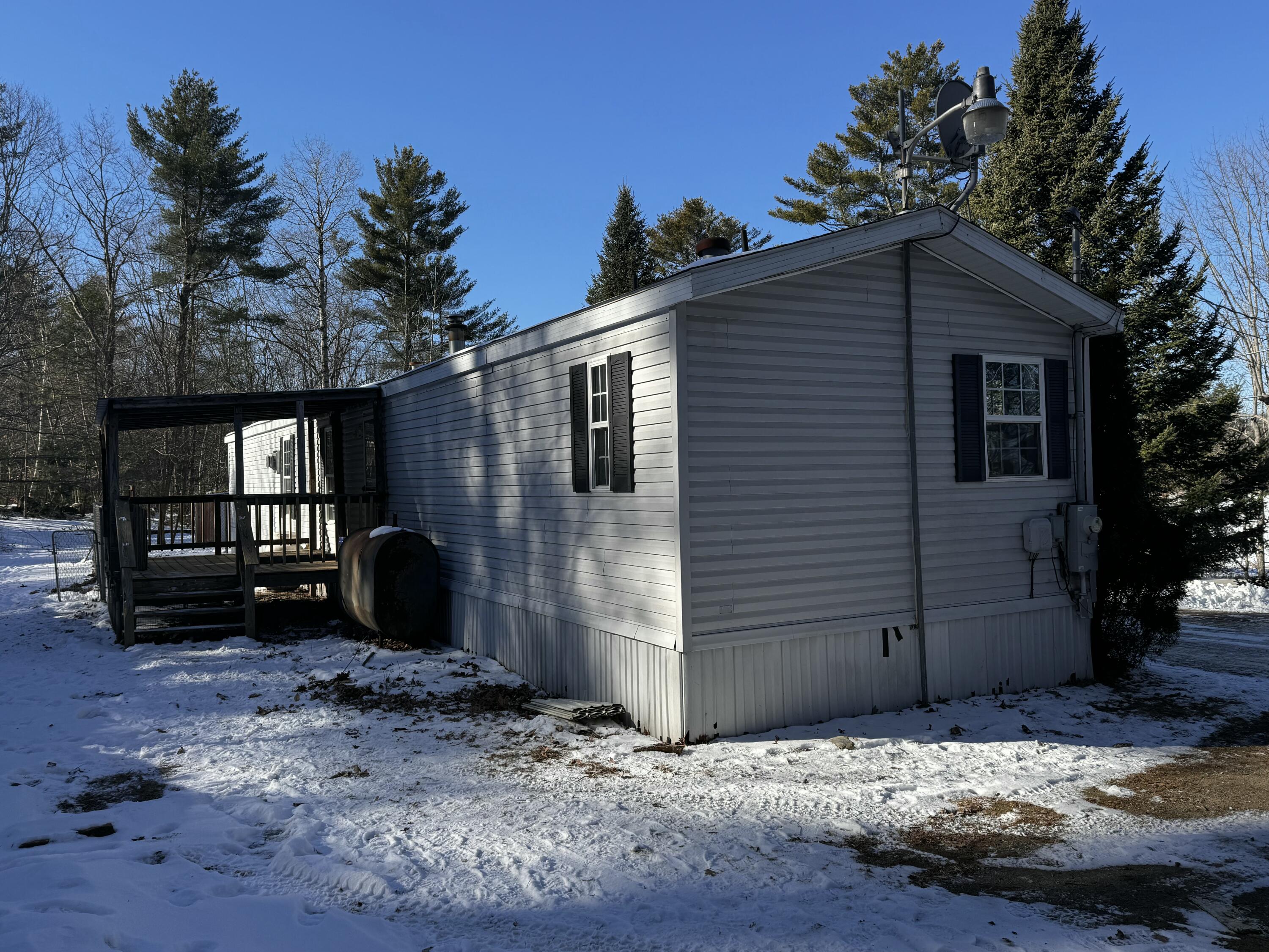585 Weeks Mills Road