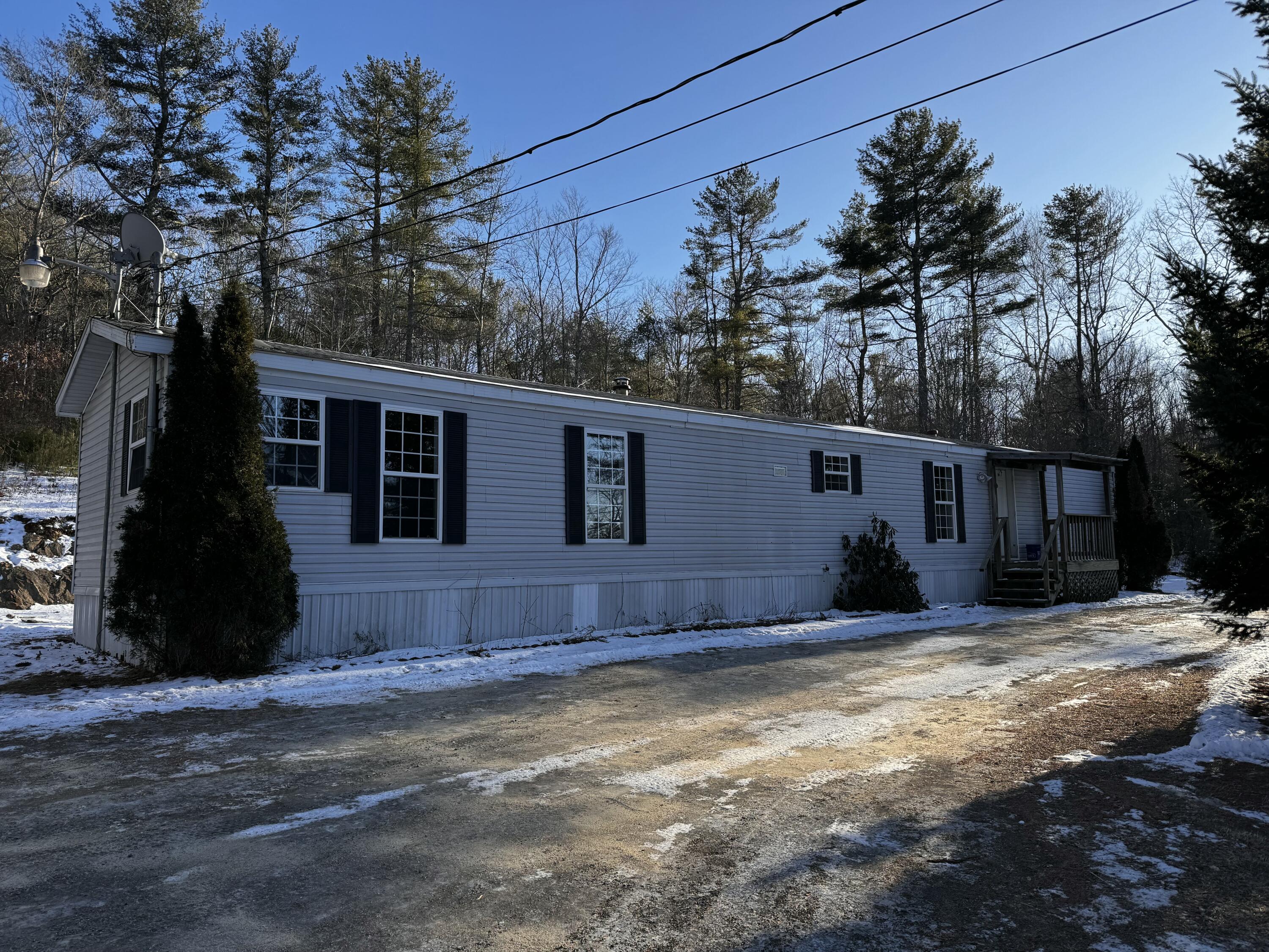 585 Weeks Mills Road