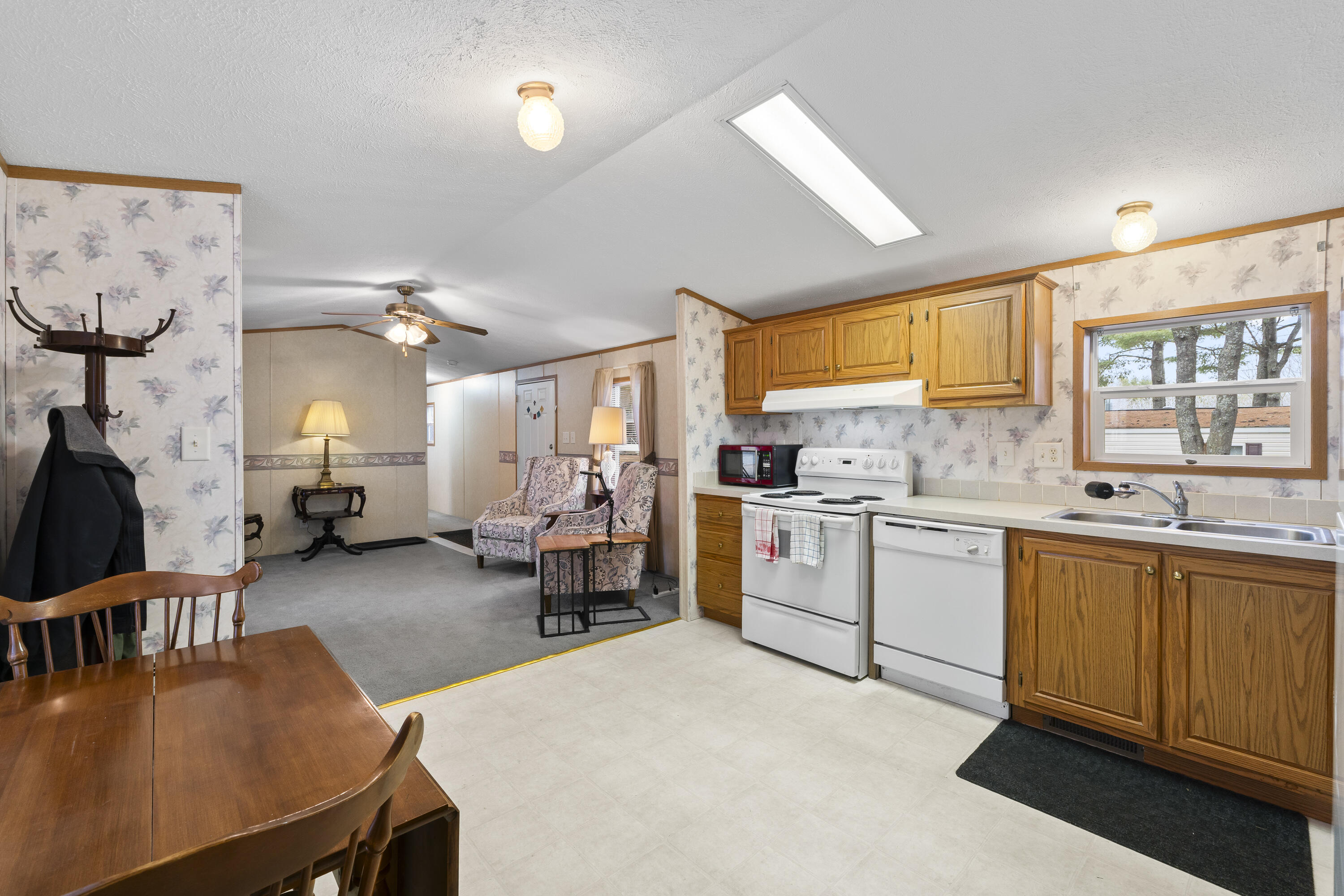 31 Monarch Drive