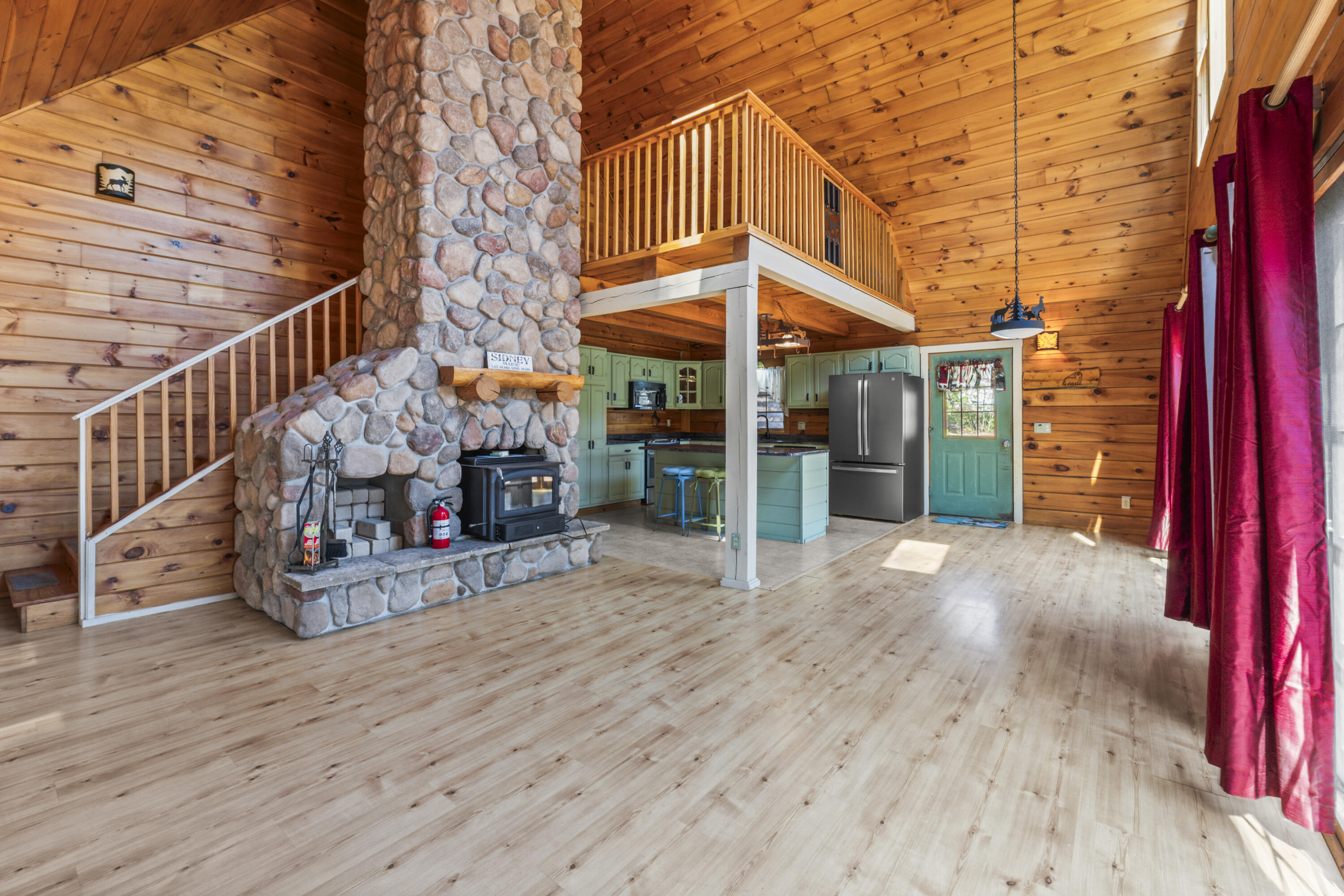 48 Thistle Lane