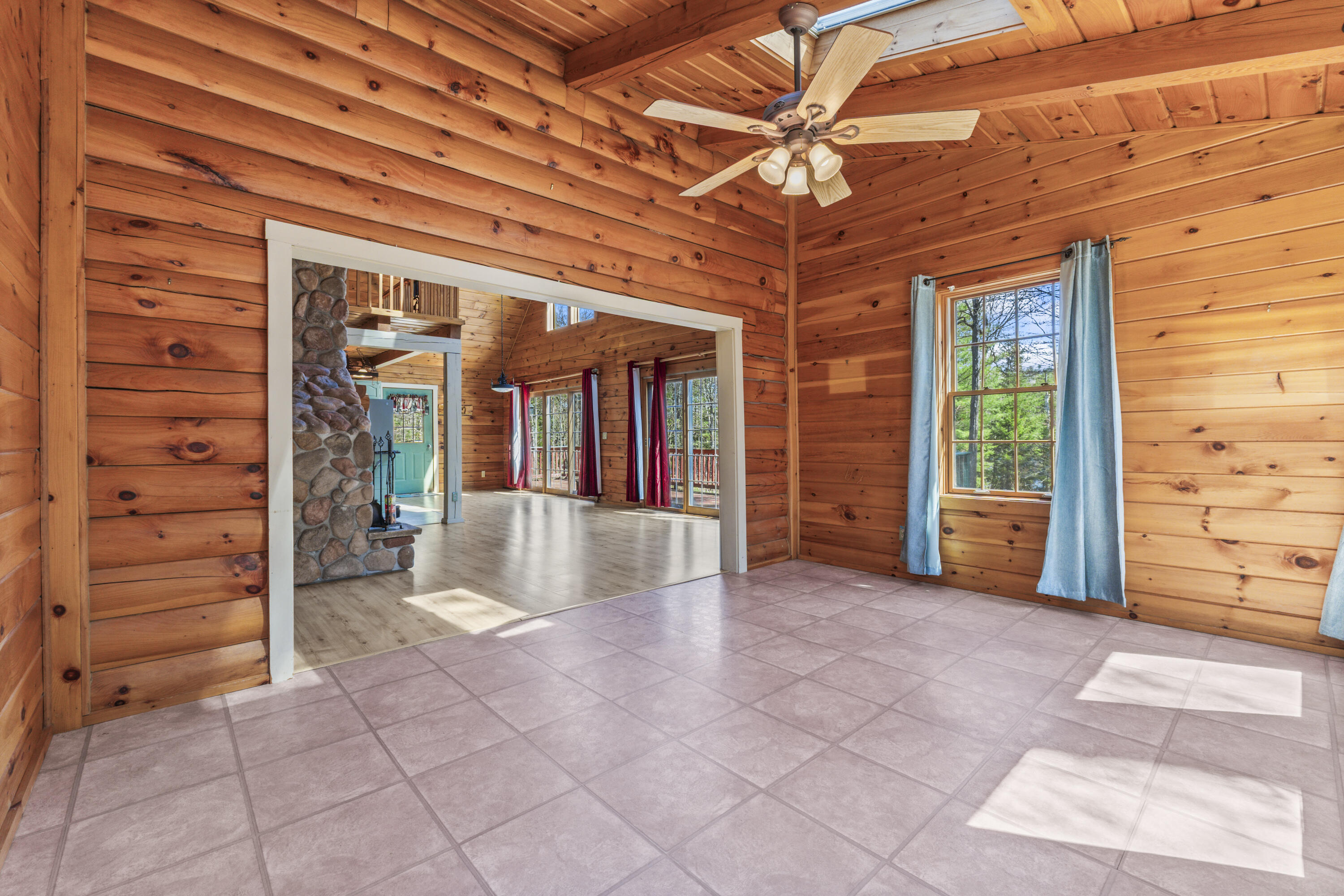 48 Thistle Lane