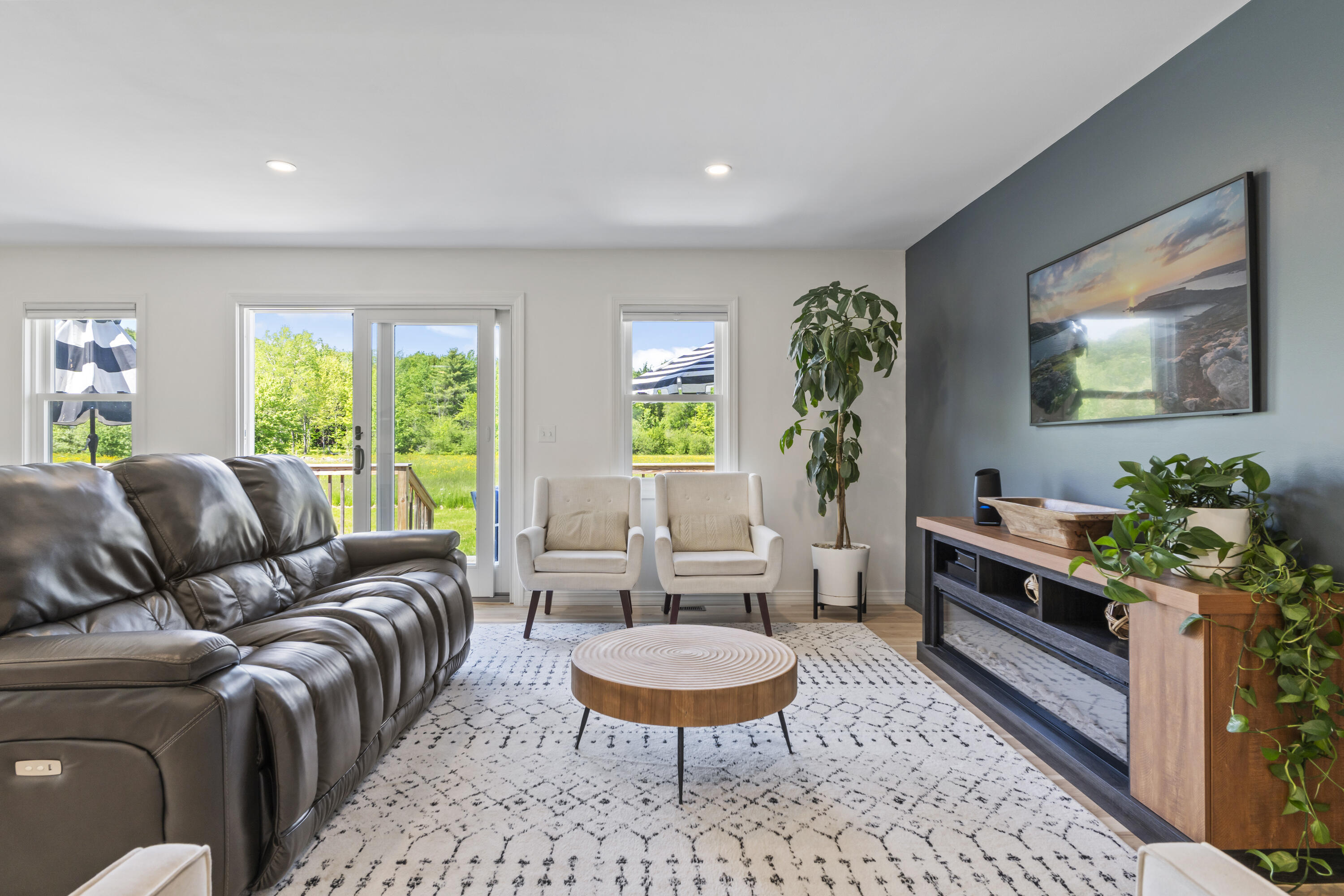 25 Royale Drive