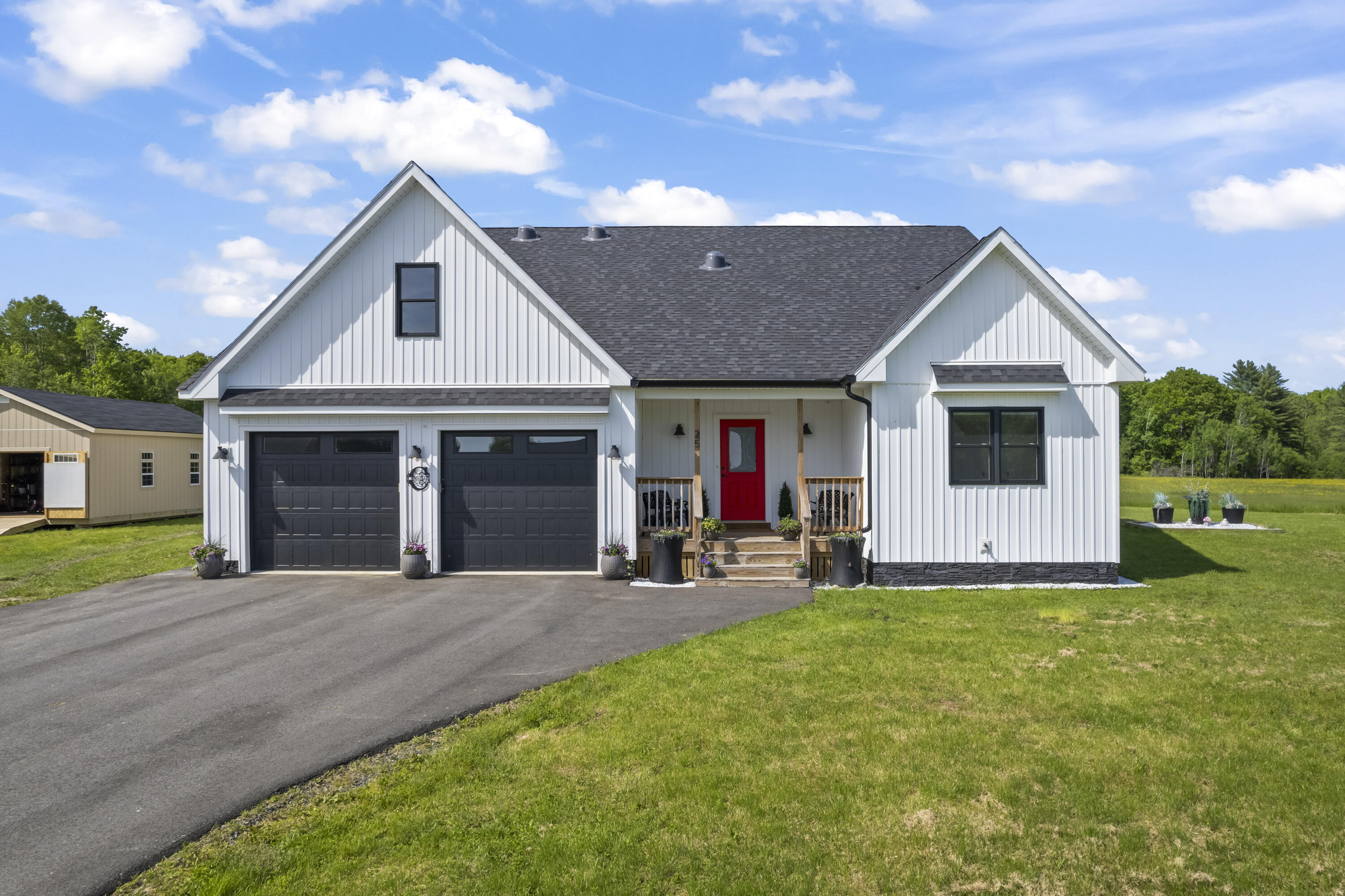 25 Royale Drive