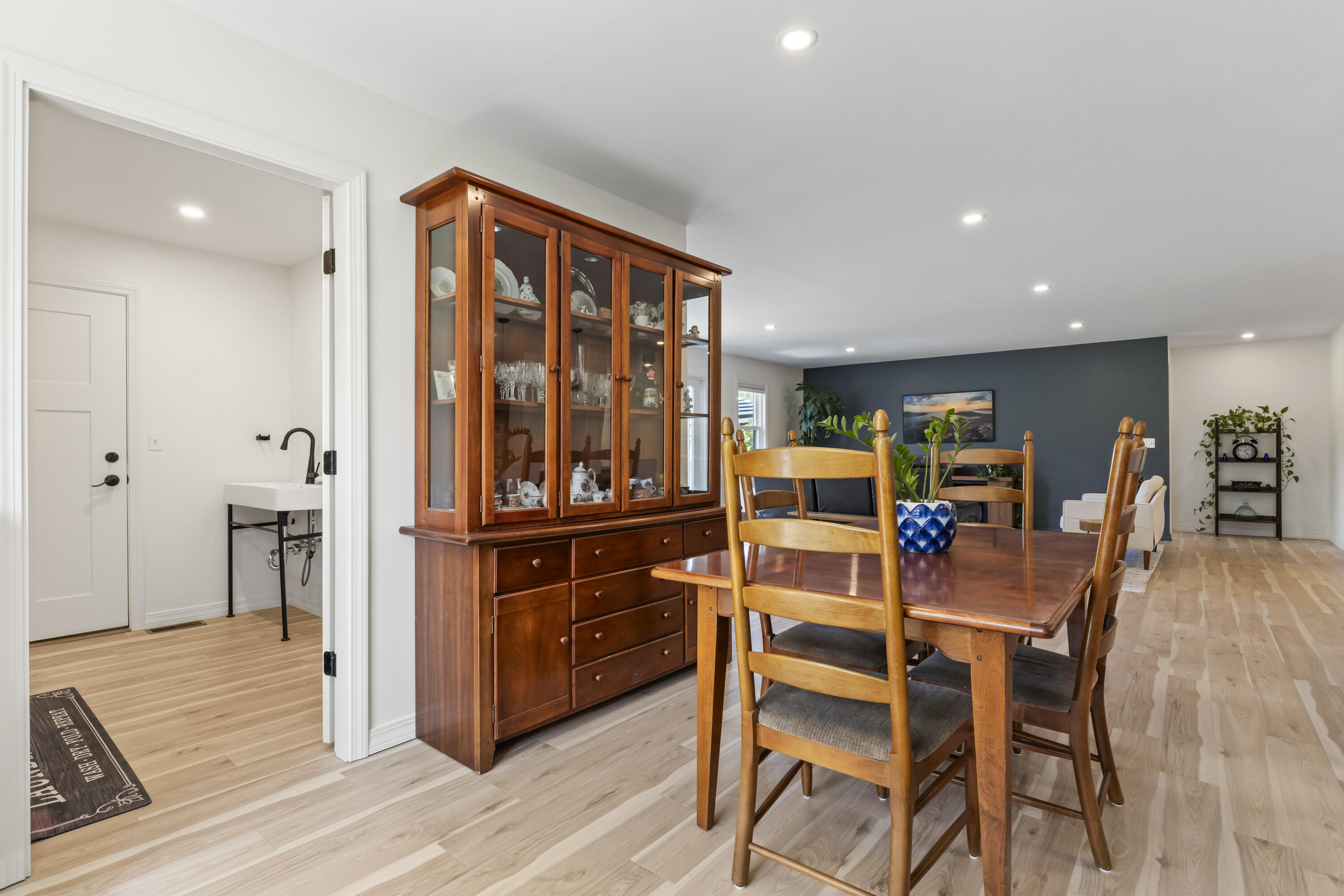 25 Royale Drive