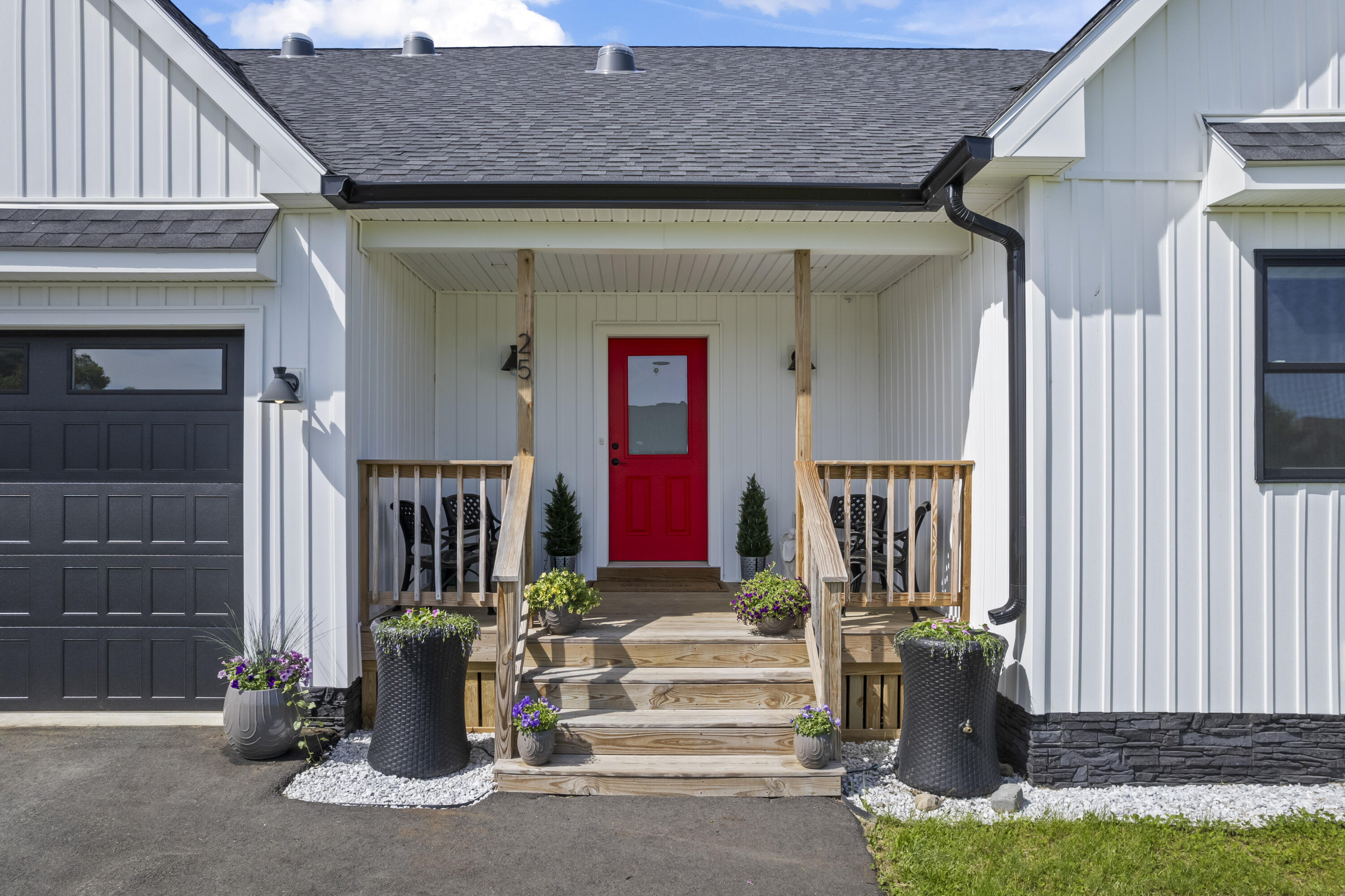 25 Royale Drive