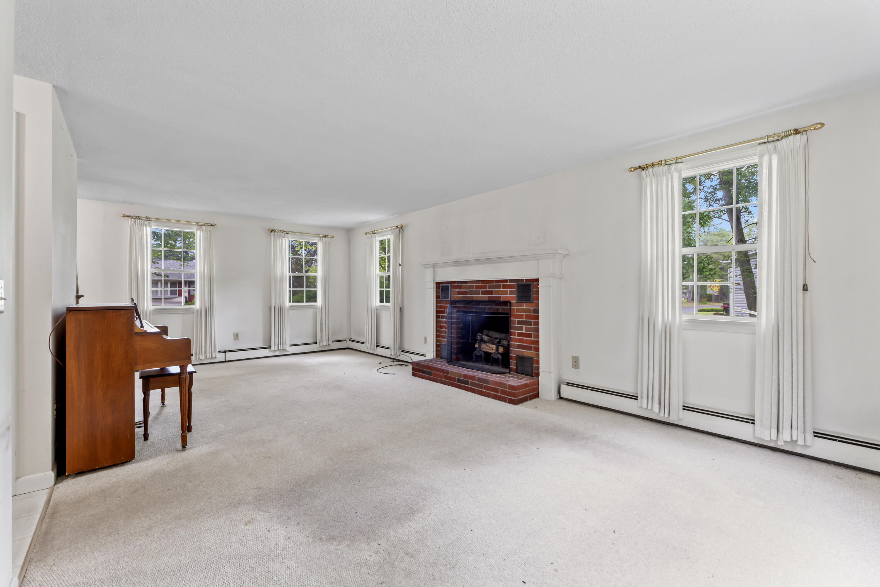 28 Colony Road
