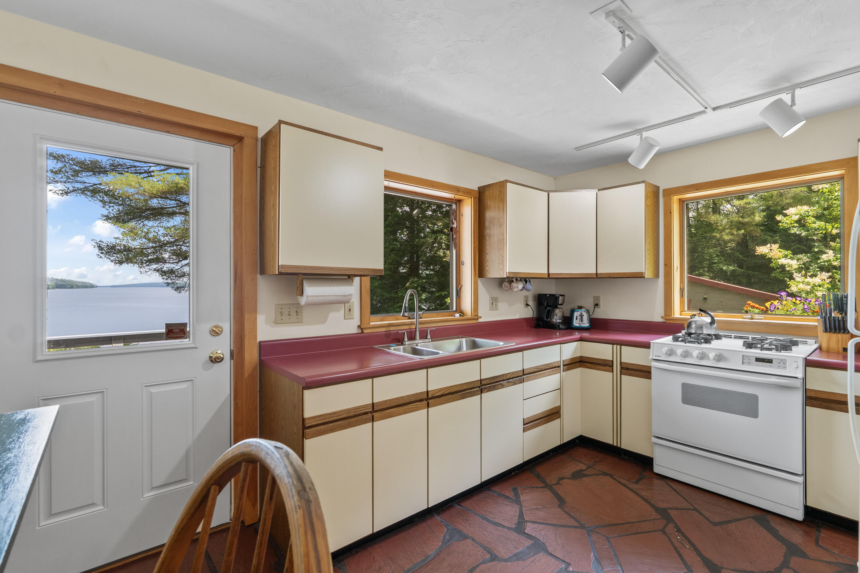423 61st Fire Road